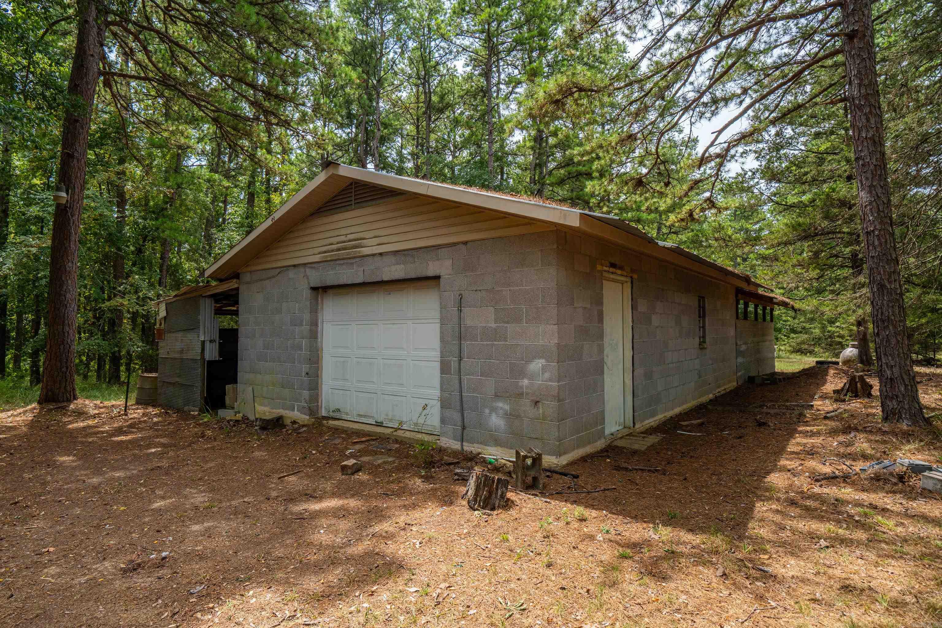 988 Tabor Mountain Road Property Photo 16