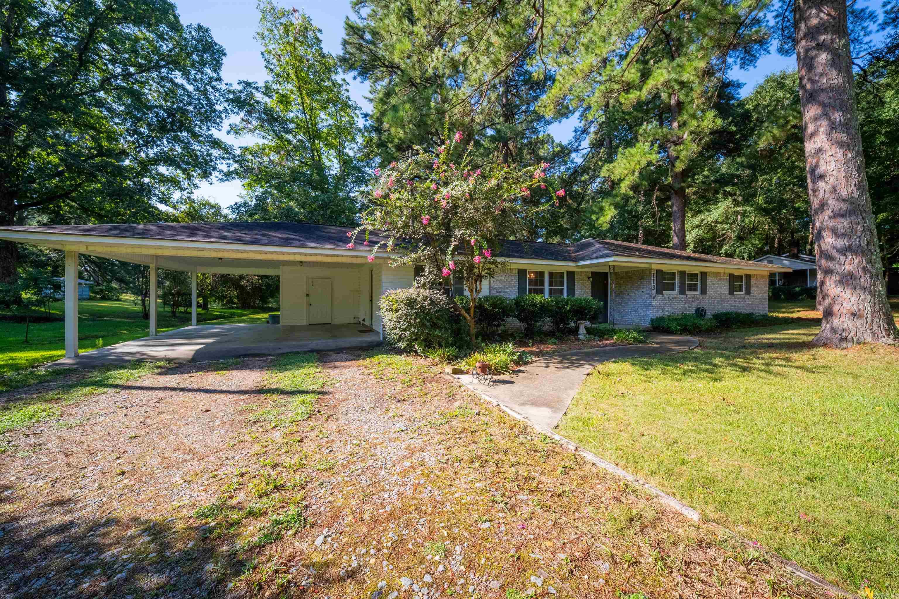 113 Strother Road Property Photo 3
