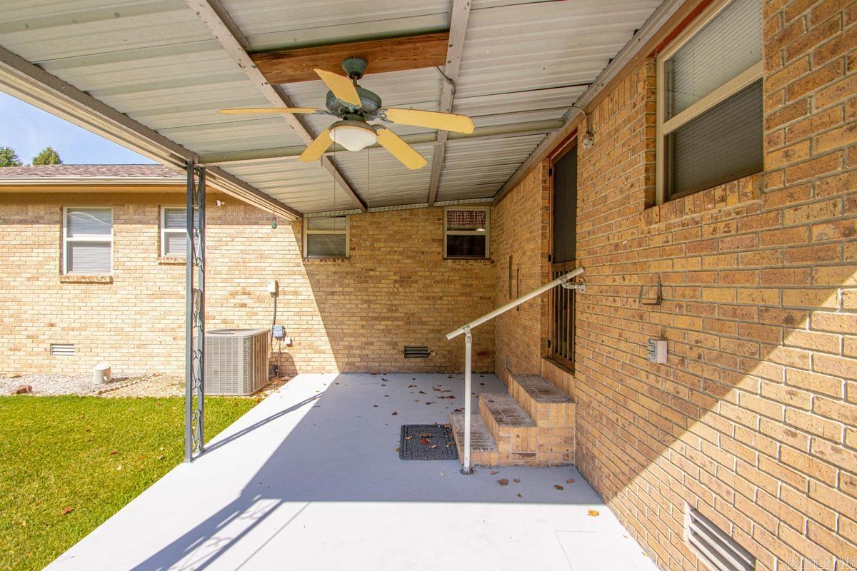 1313 Bayer Street Property Photo 9