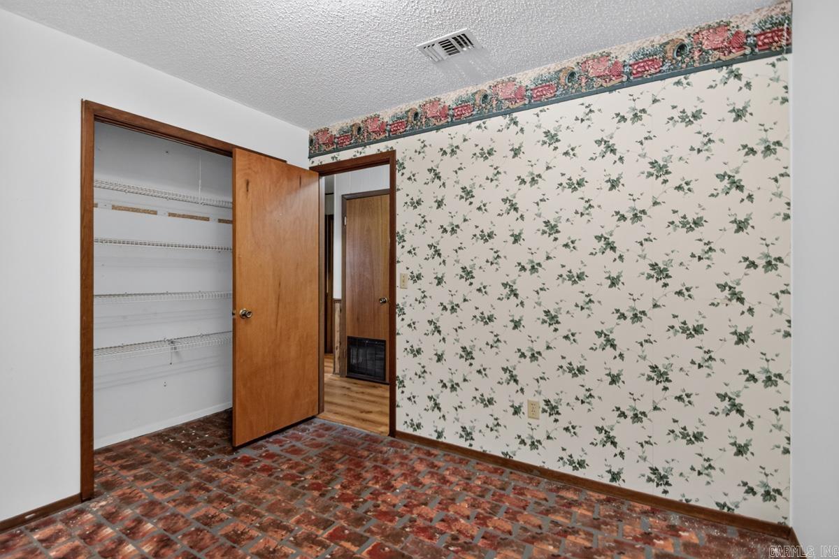 1313 Bayer Street Property Photo 28