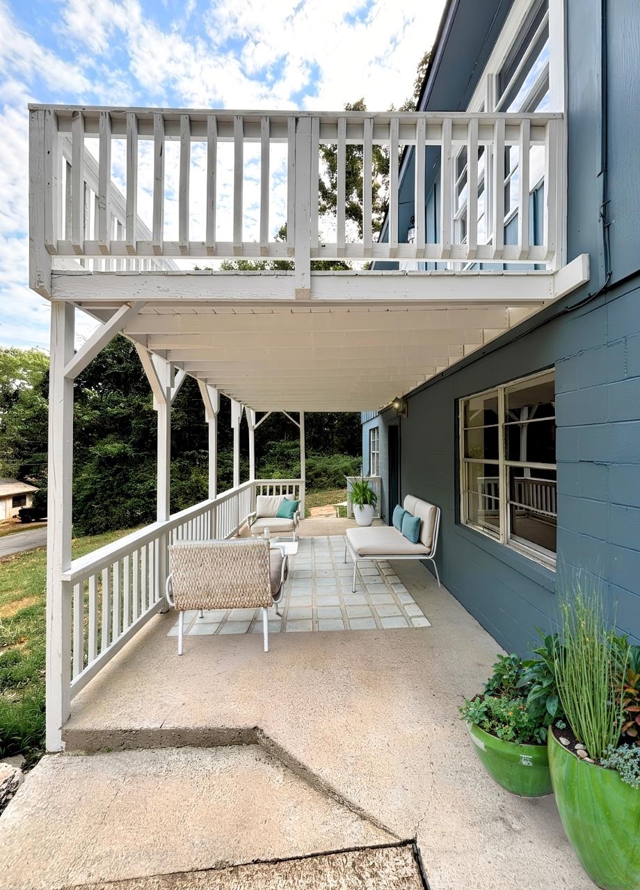 6 Powhatan Drive Property Photo 3