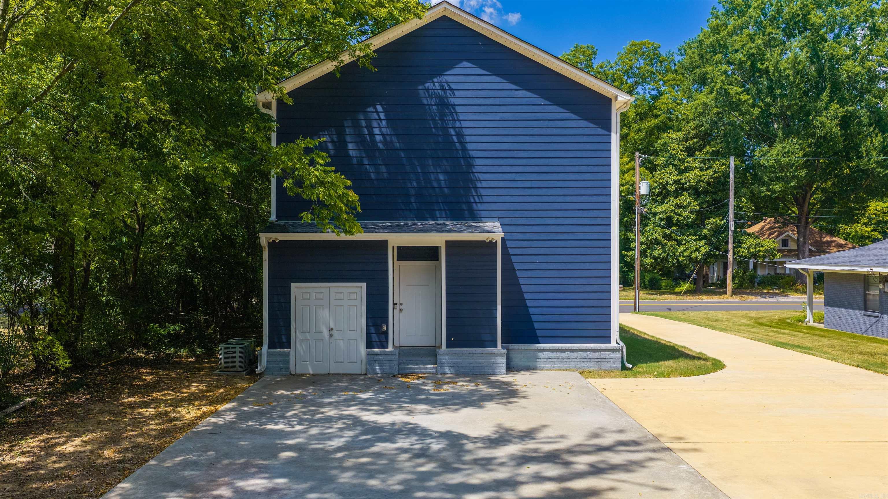 514 Center Street Property Photo 43