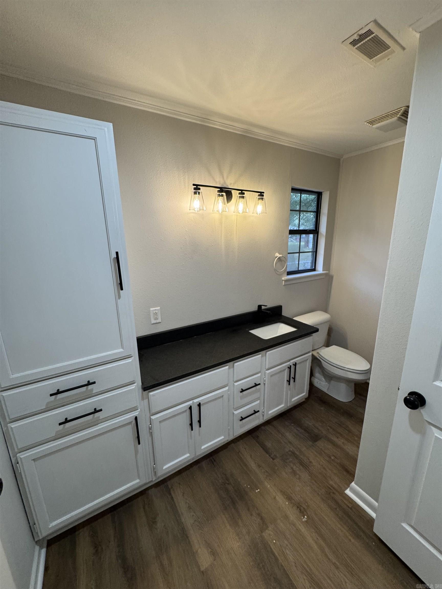 611 Fletcher Property Photo 28