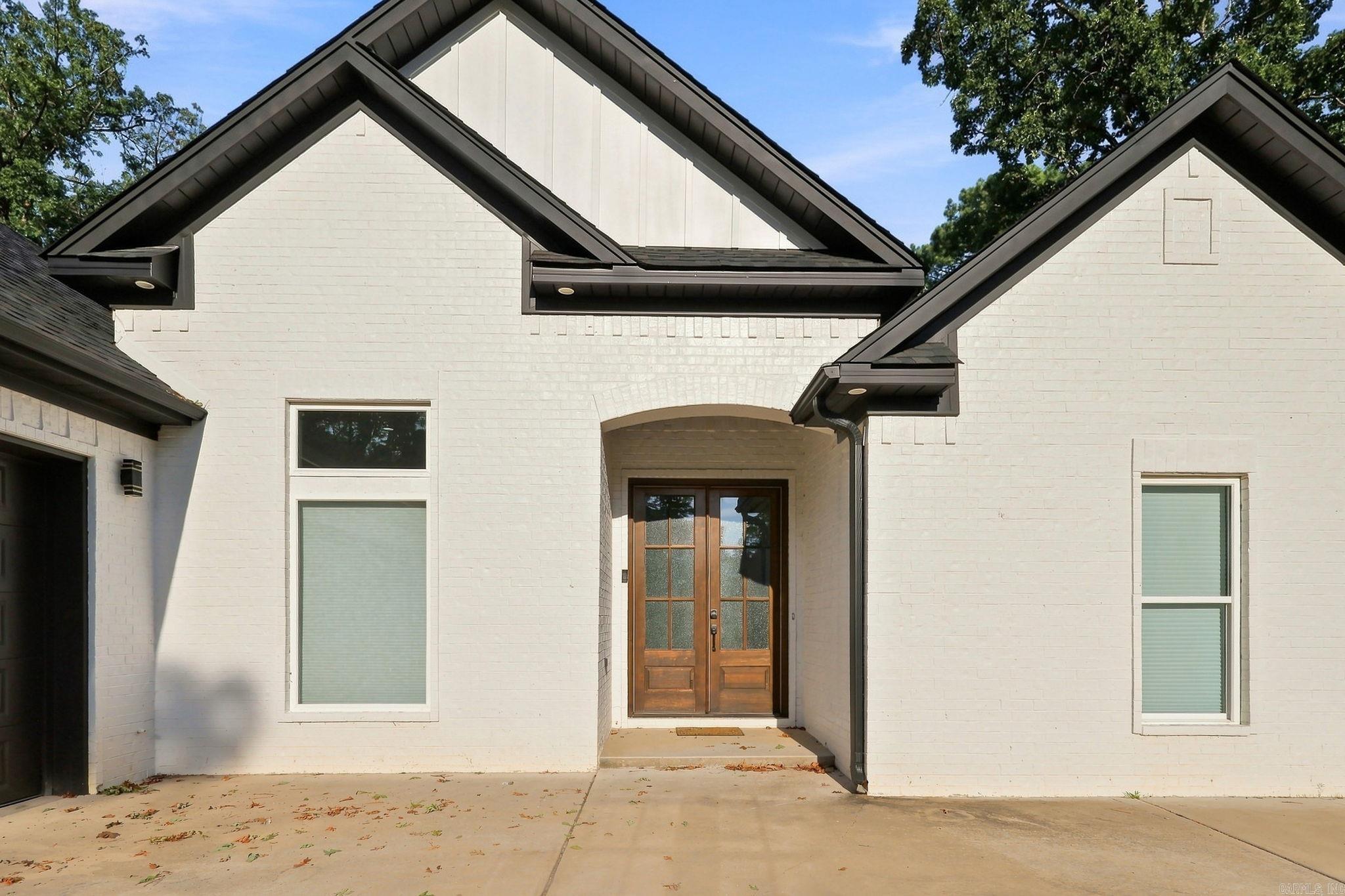 15612 Don Parker Drive Property Photo 4