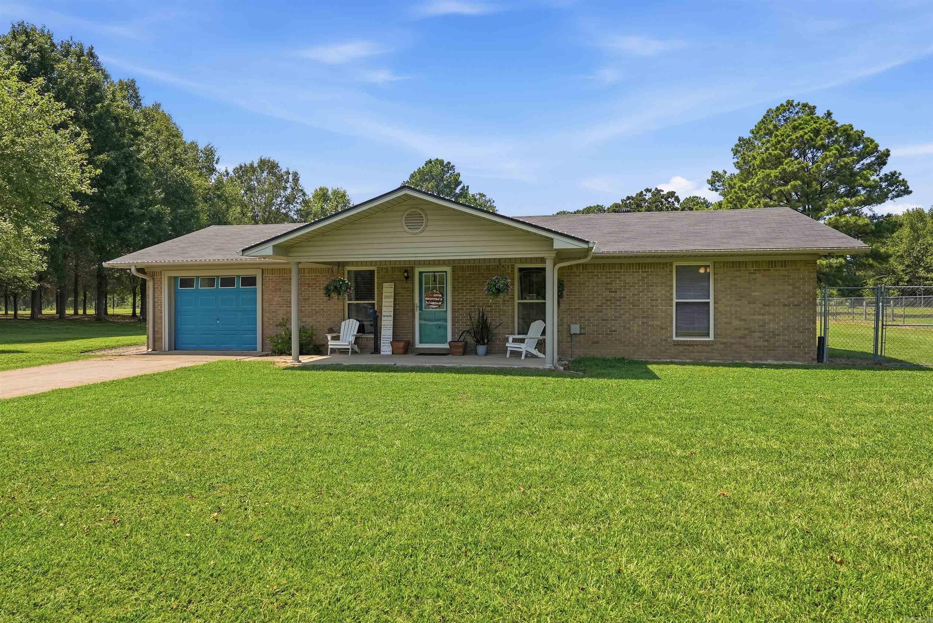 34 Janski Ln Property Photo 2