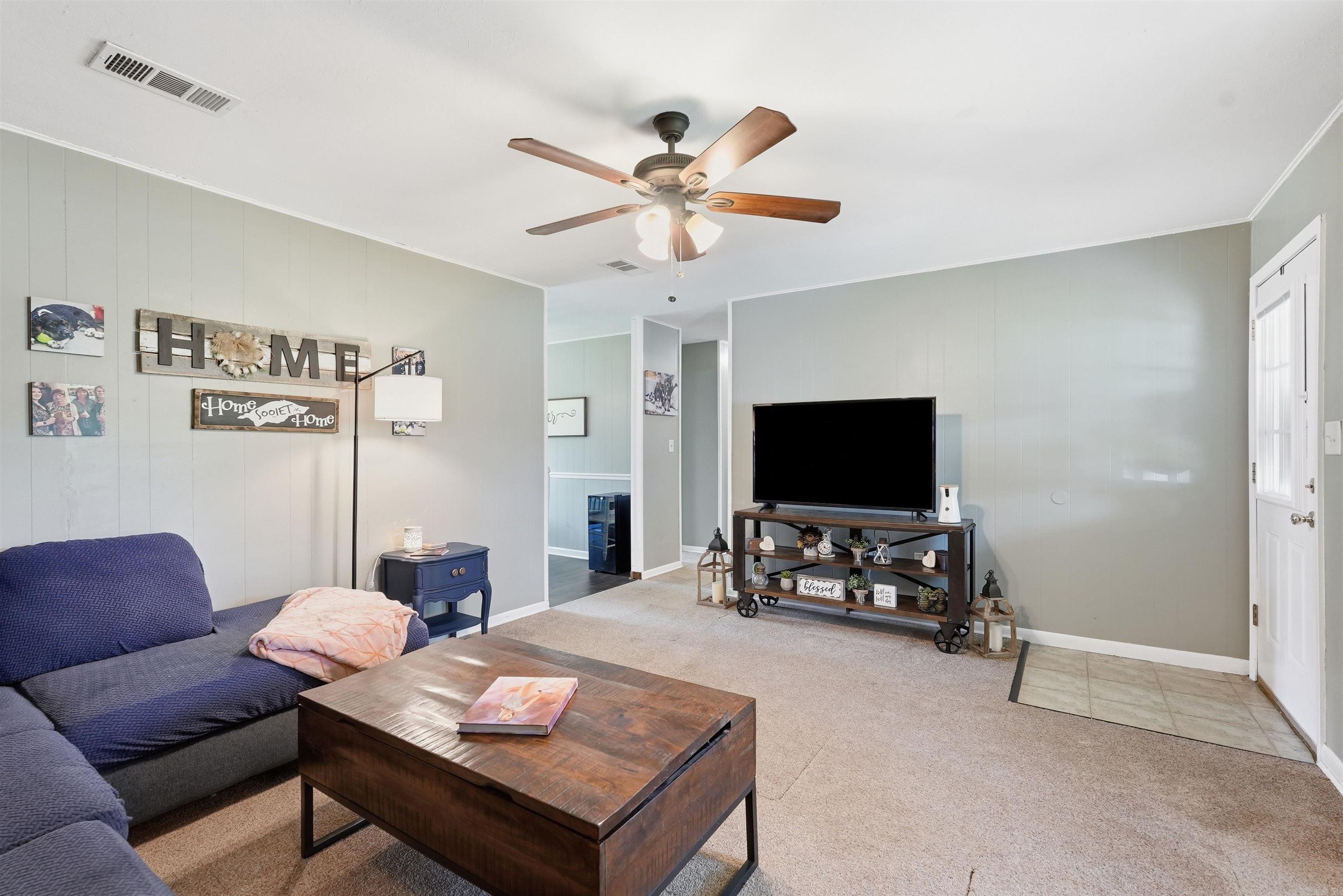 34 Janski Ln Property Photo 6