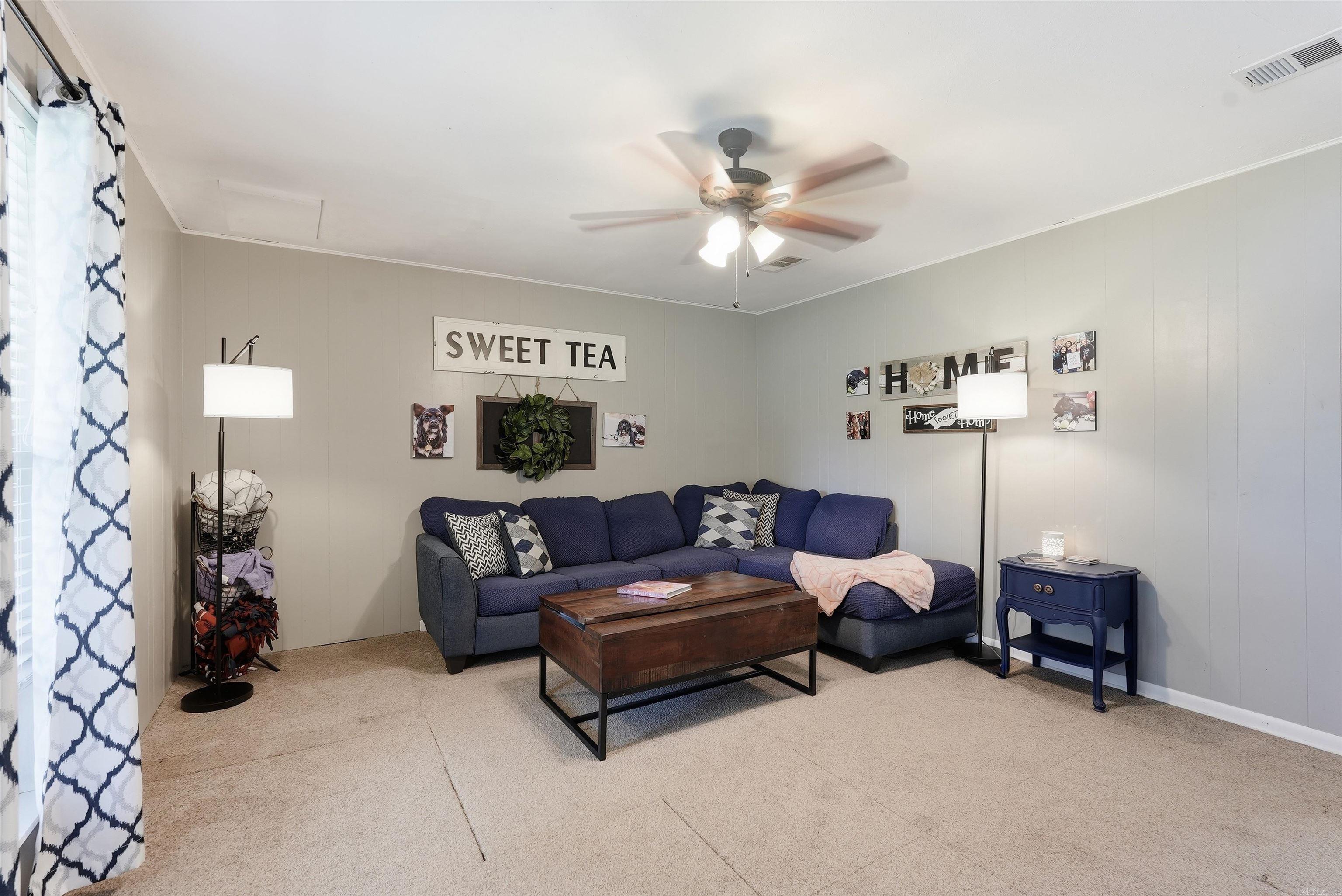 34 Janski Ln Property Photo 7