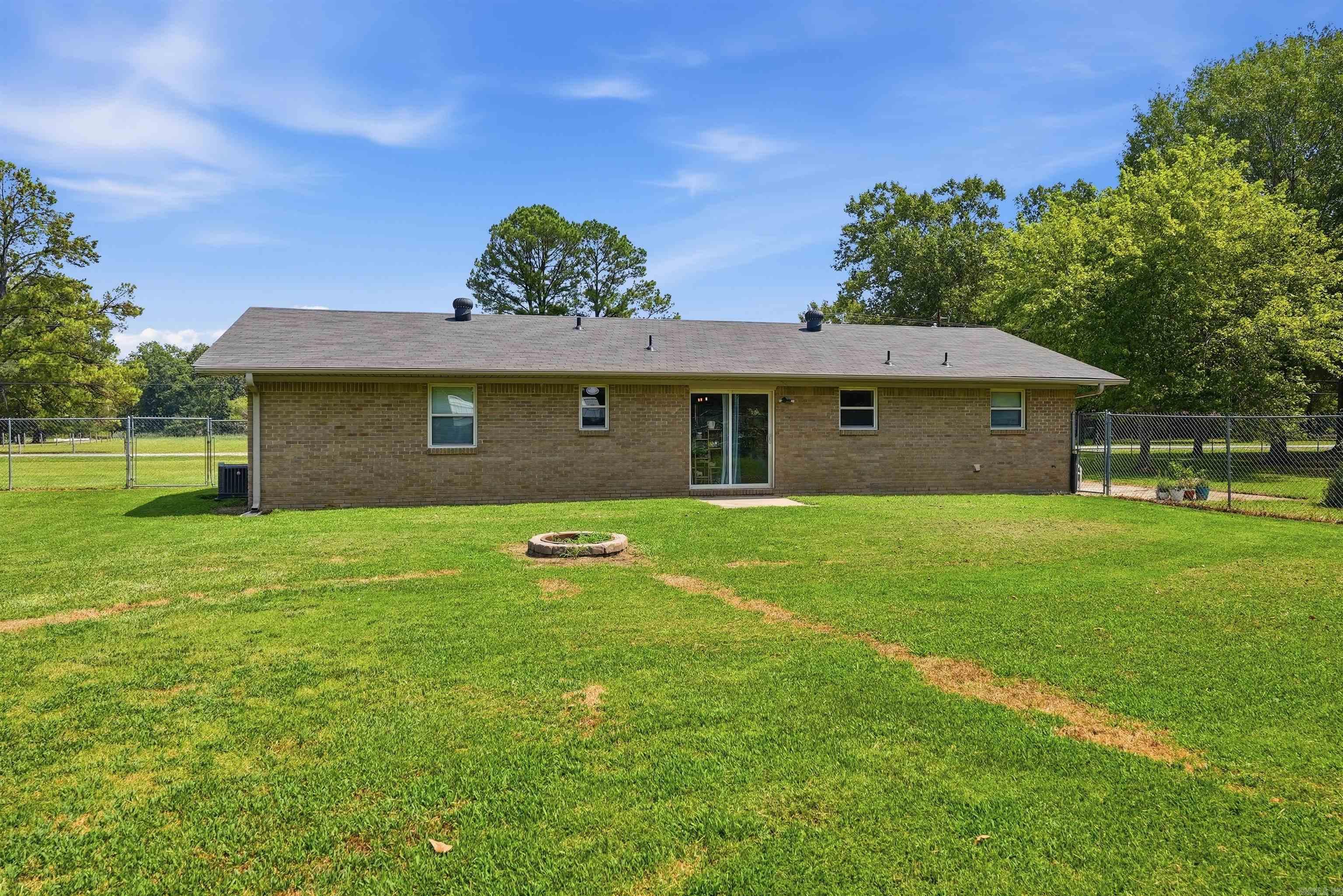 34 Janski Ln Property Photo 24