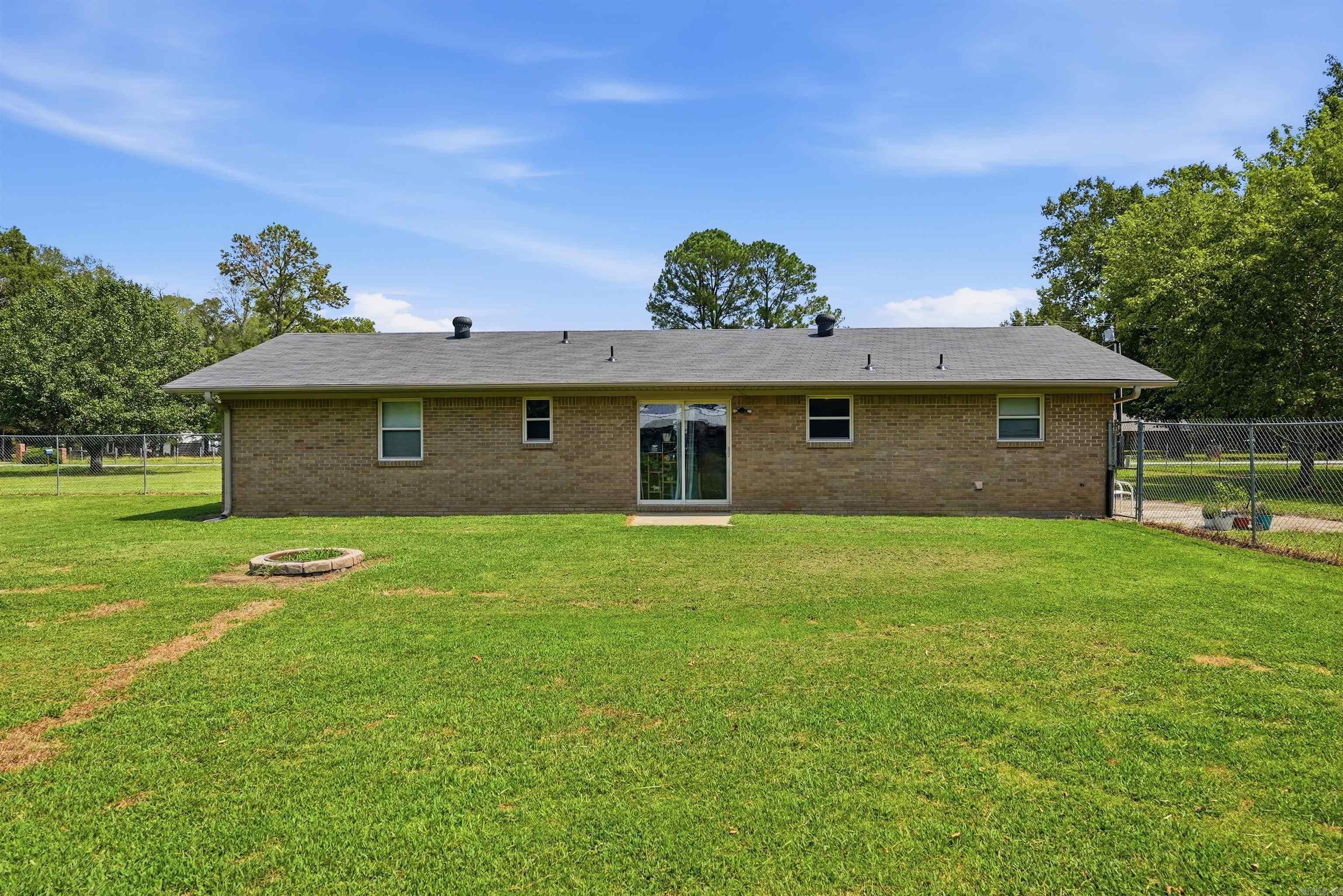 34 Janski Ln Property Photo 25