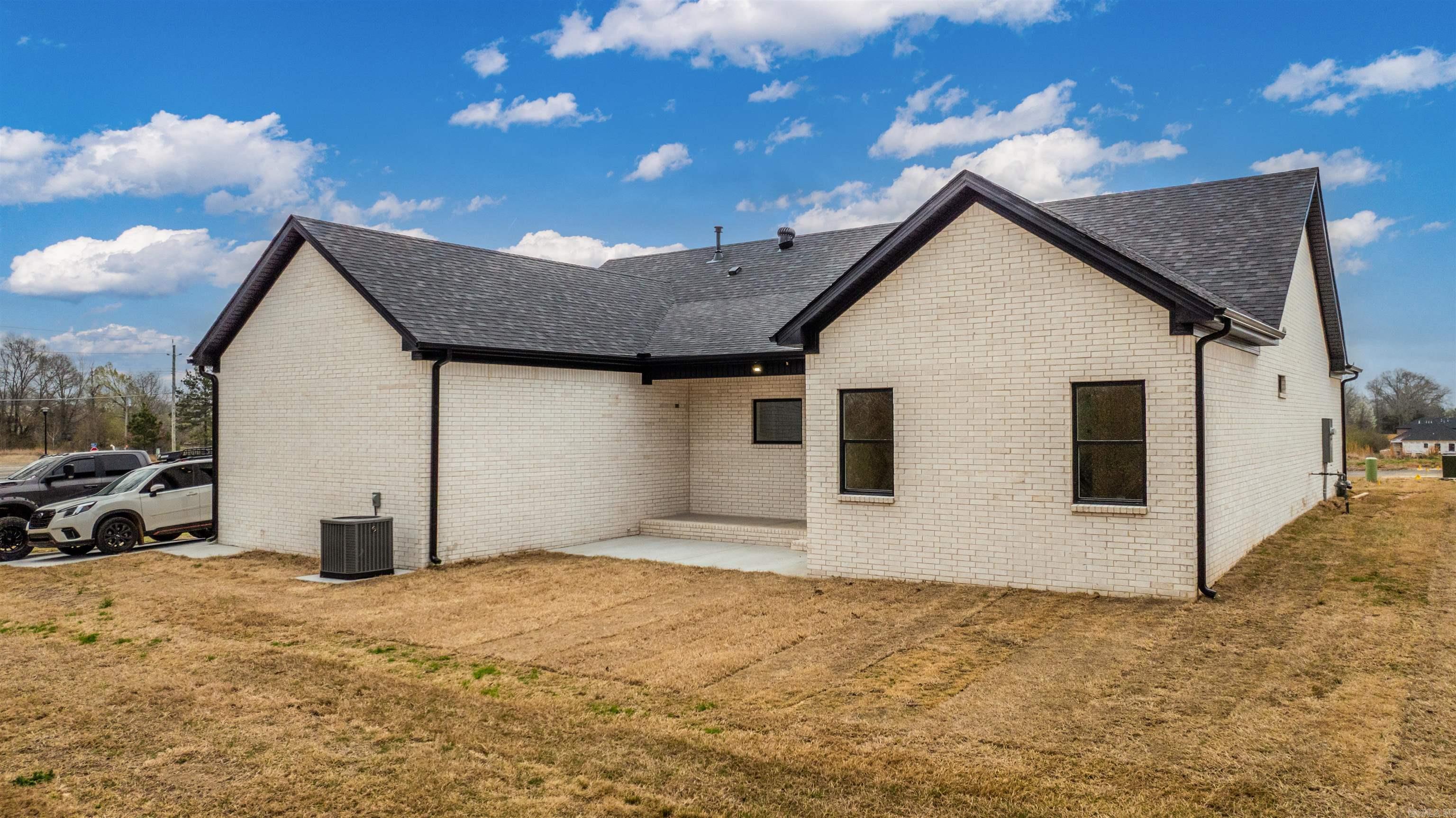 16 Avondale Road Property Photo 37
