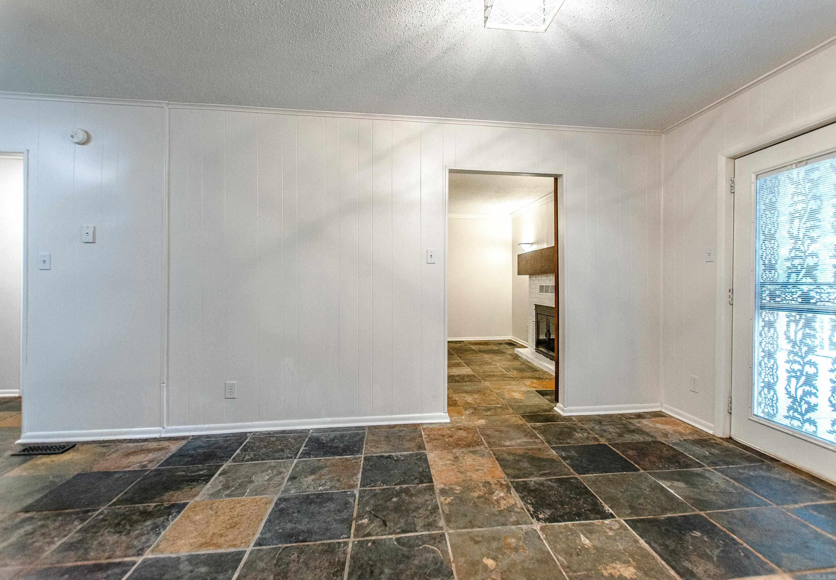 5601 Division Street Property Photo 11
