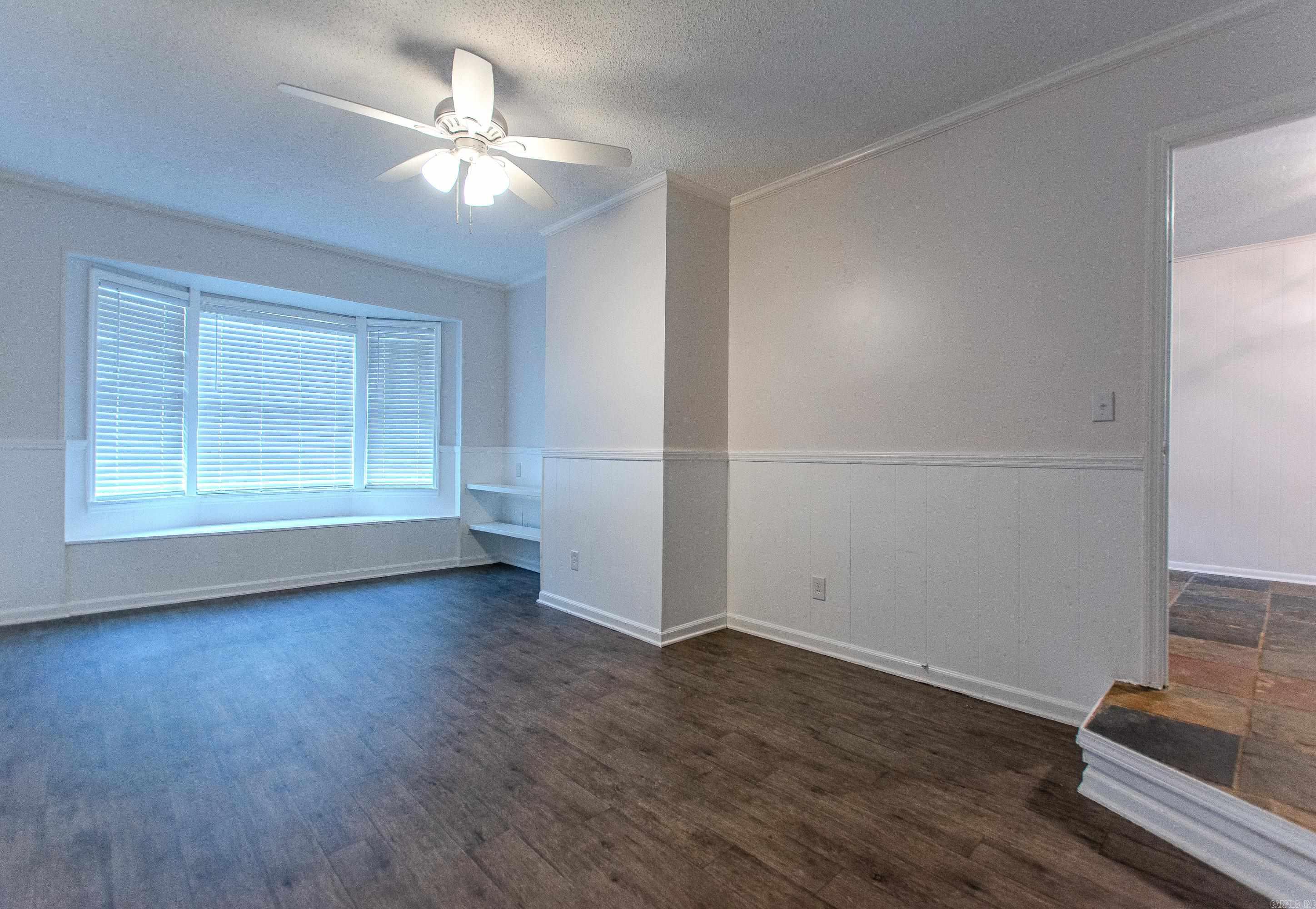 5601 Division Street Property Photo 20