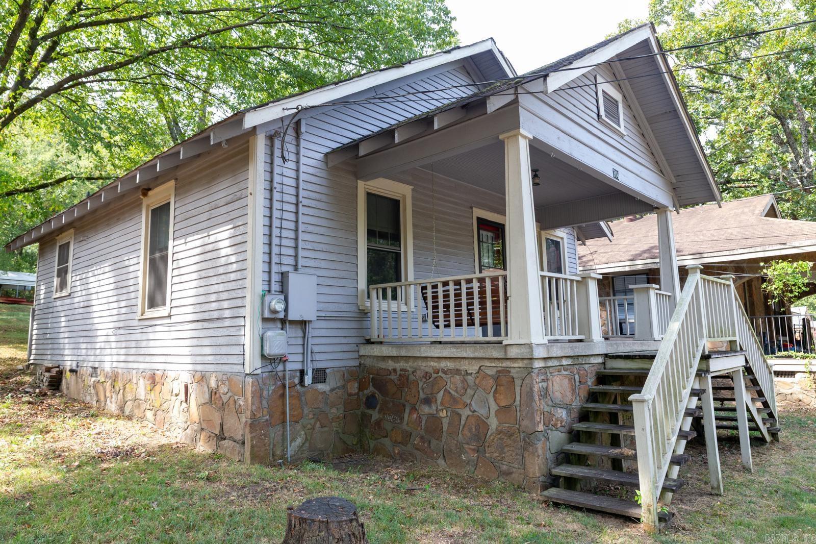 704 W 33rd Street Property Photo 15