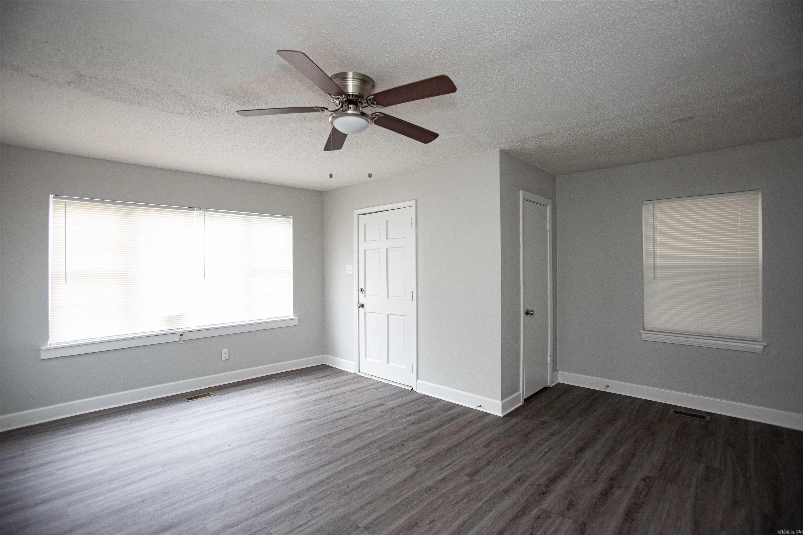 123 Saunders Drive Property Photo 2