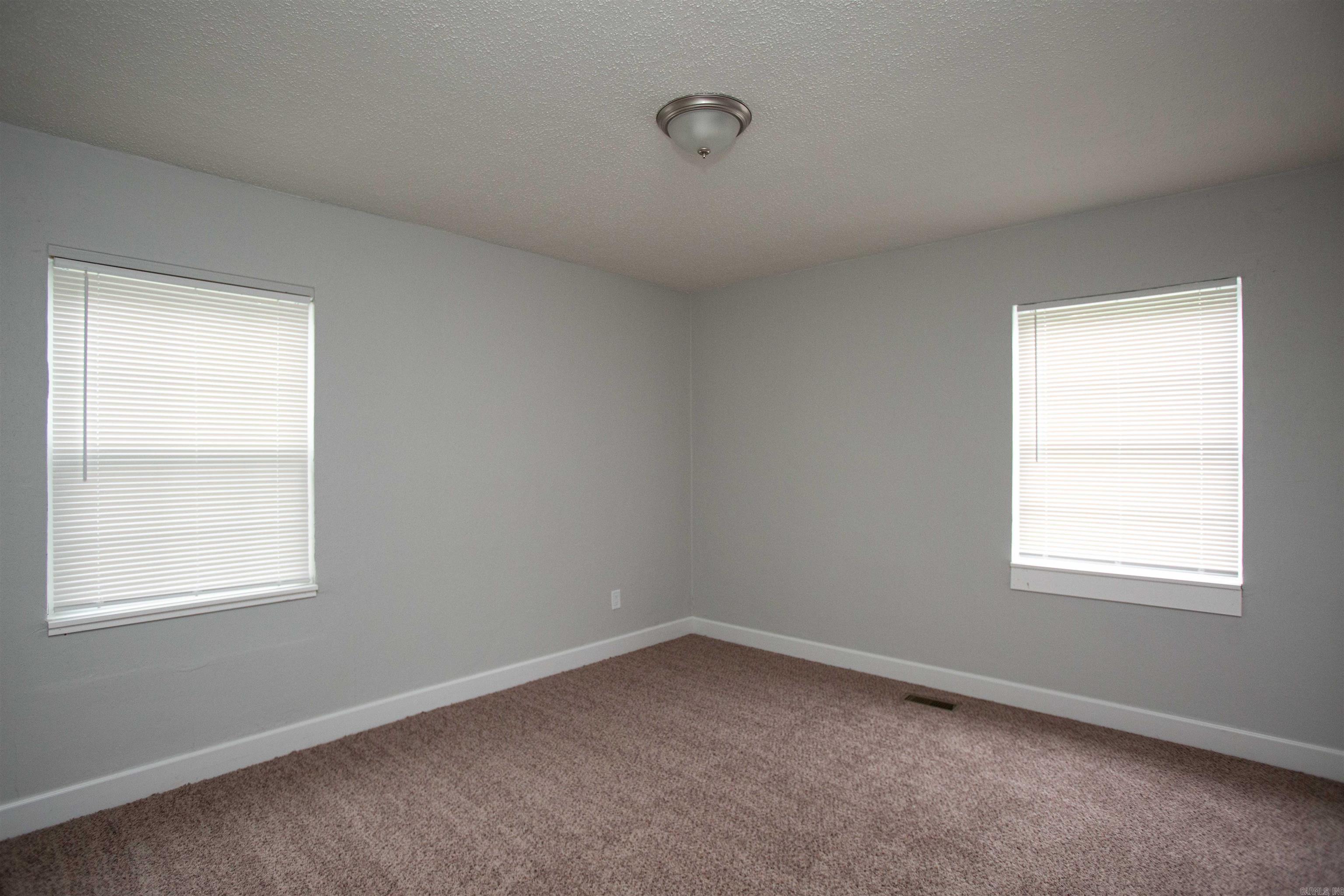 123 Saunders Drive Property Photo 10