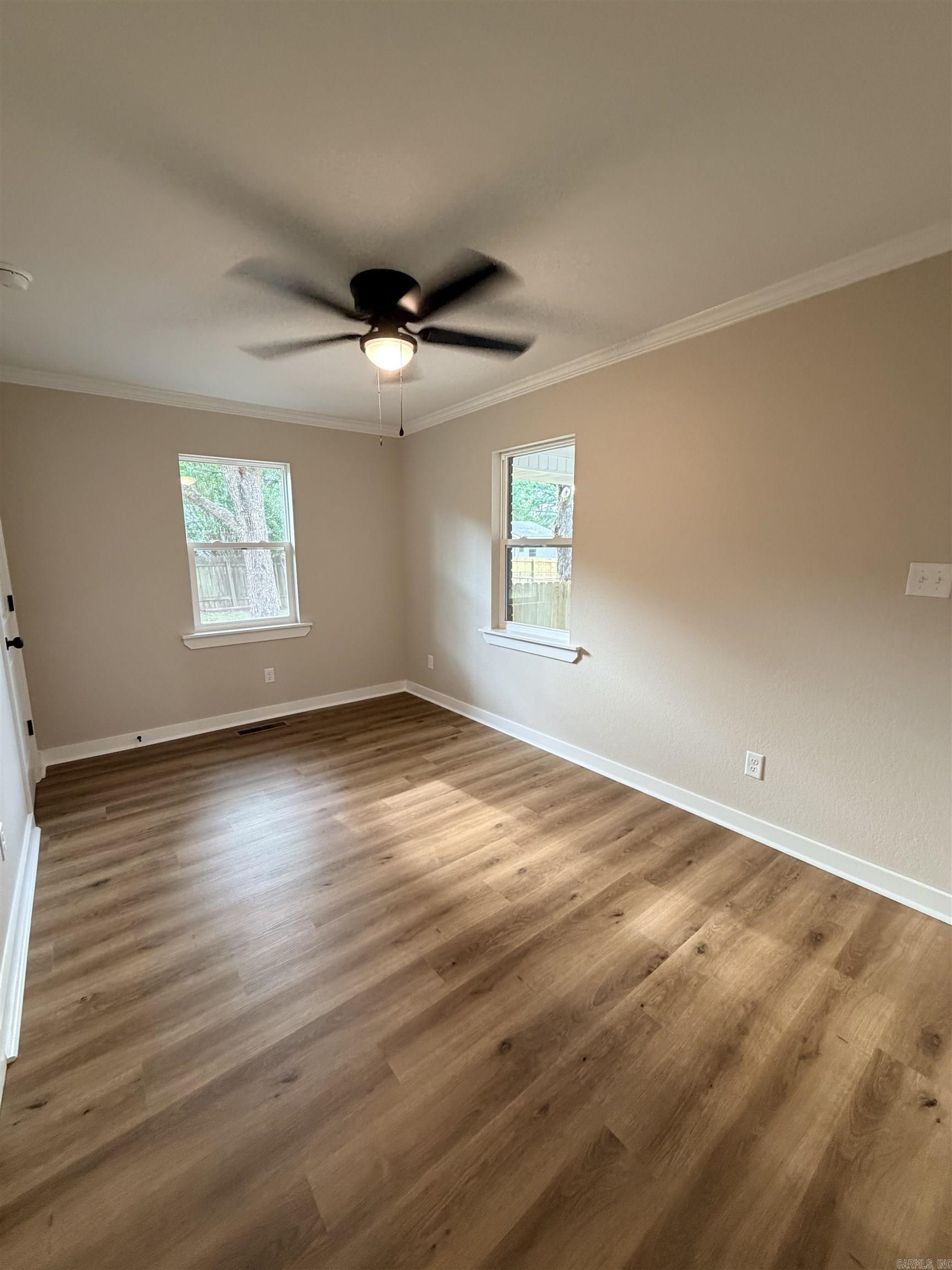 709 N Spruce Street Property Photo 6