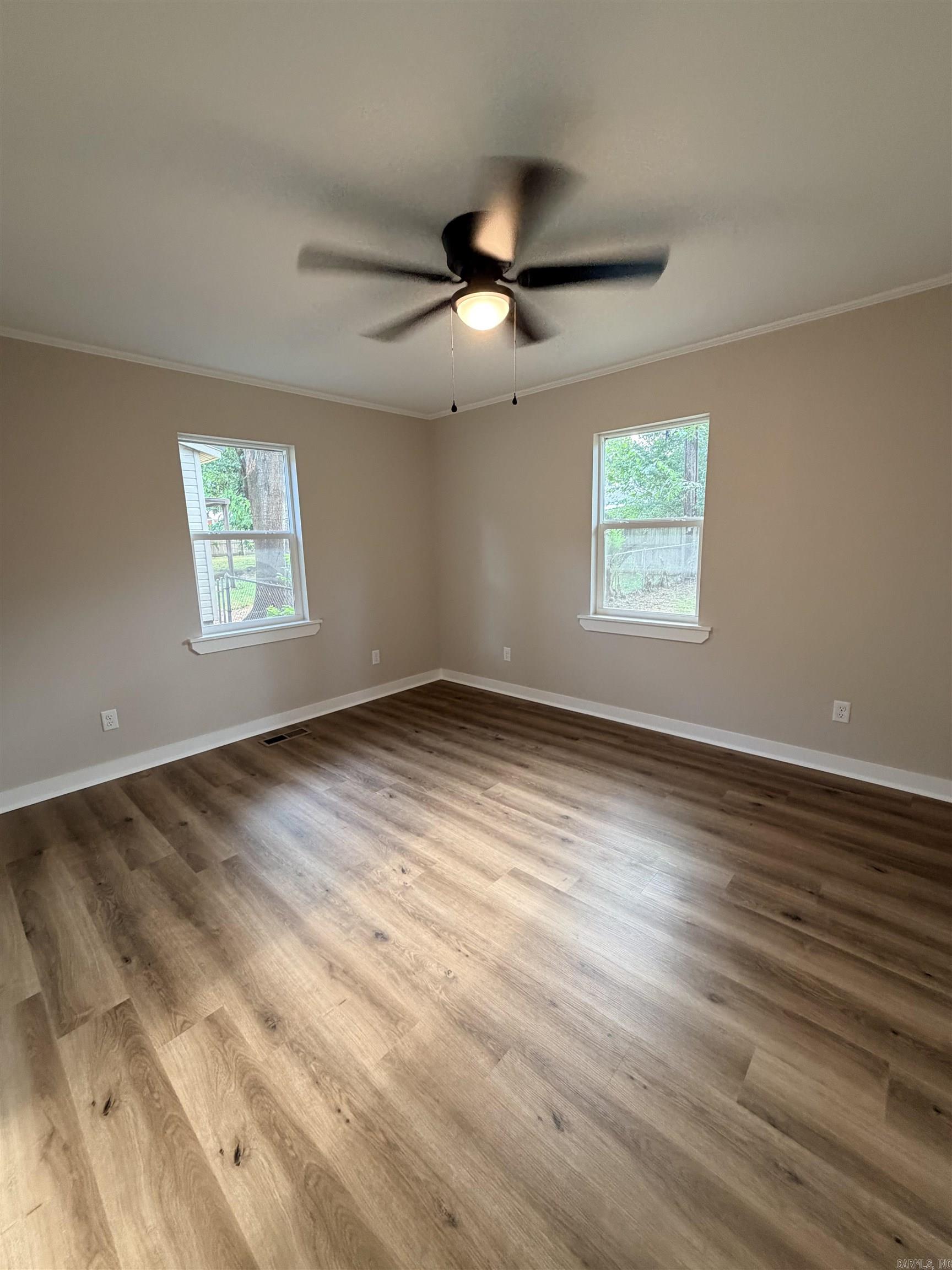 709 N Spruce Street Property Photo 14