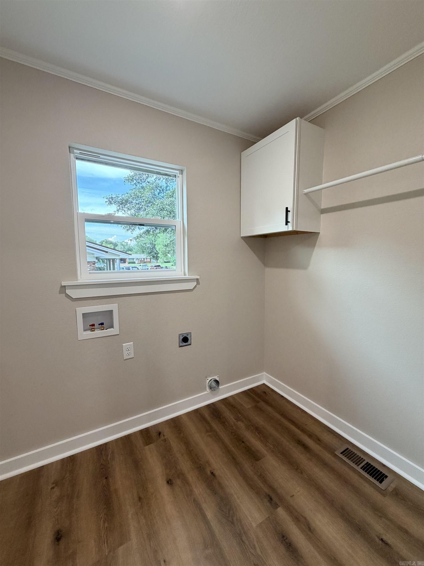 709 N Spruce Street Property Photo 15