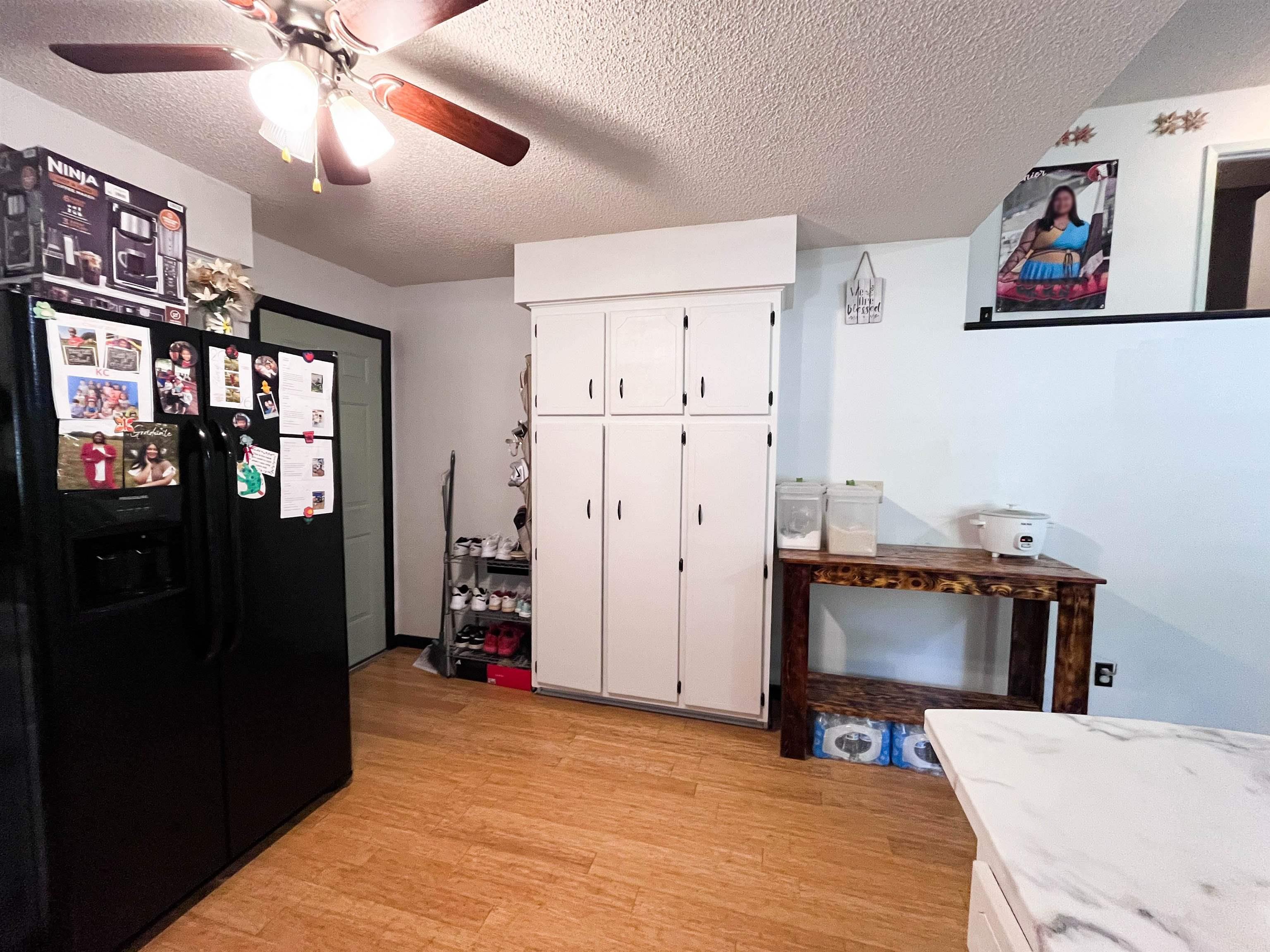 1501 Spinnenwebber St Street Property Photo 7