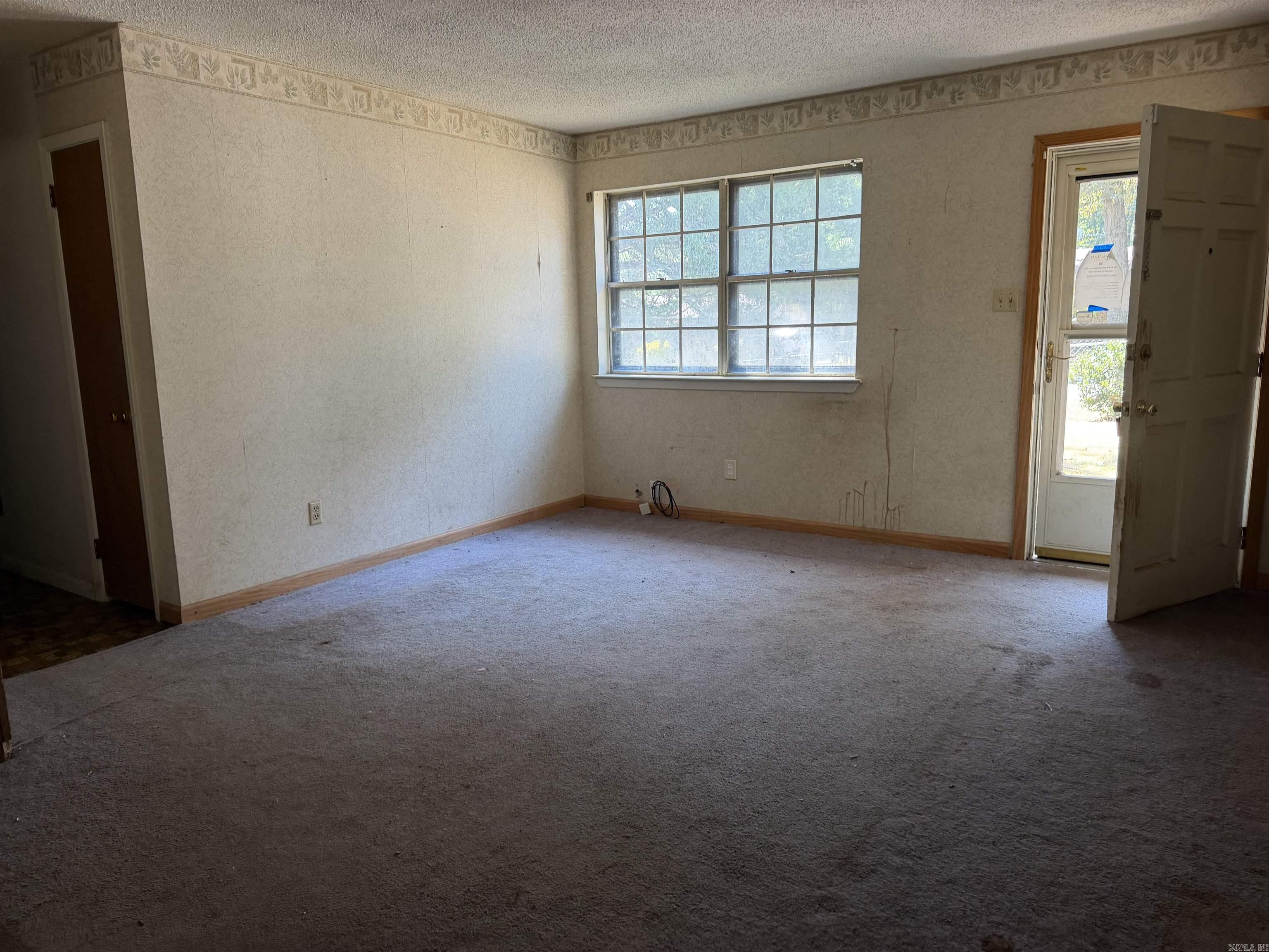 2522 Ward Drive Property Photo 4