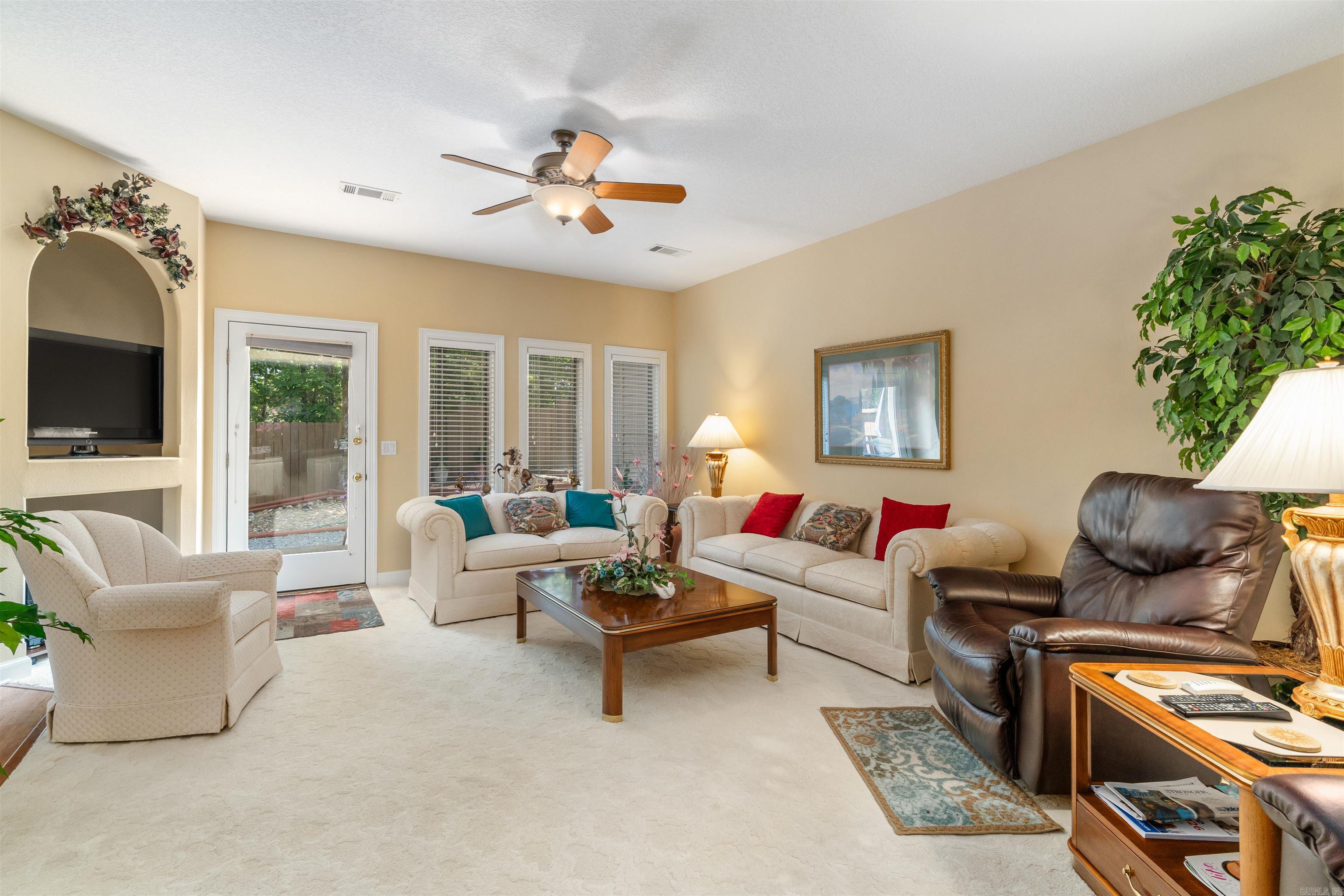 11 Divino Pl Property Photo 12