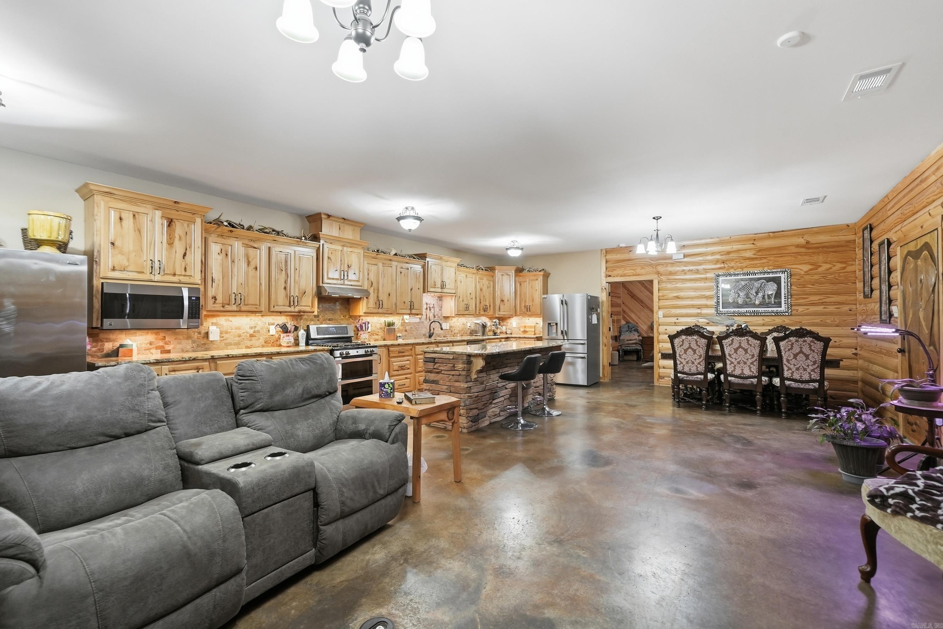 10024 Hwy 165 Property Photo 13