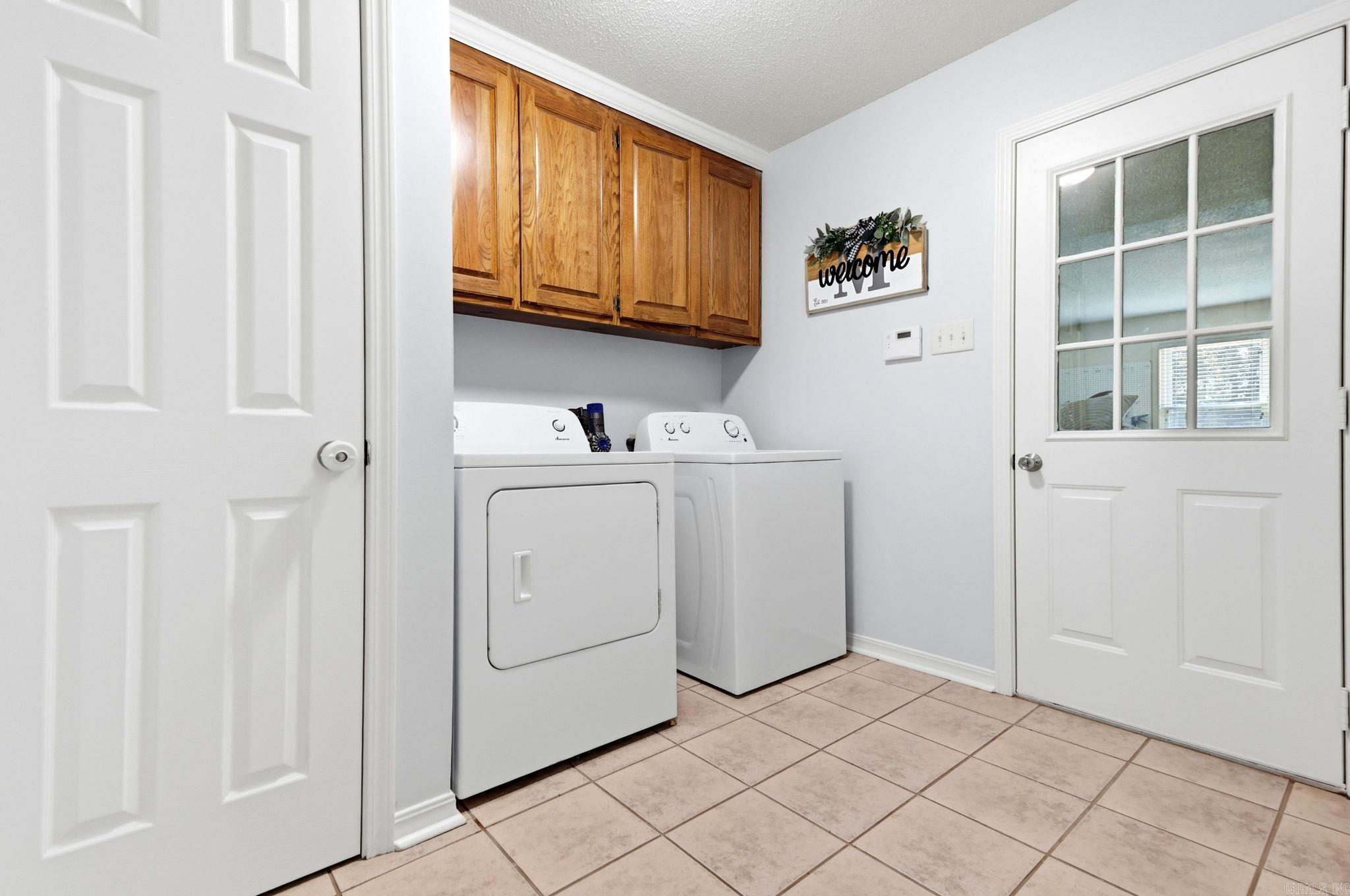 2521 Hickorynut Court Property Photo 25