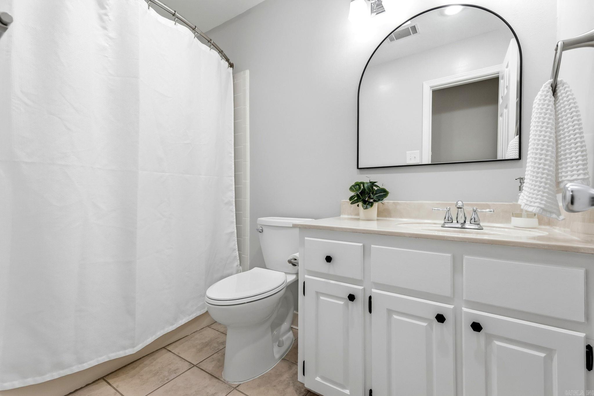 2521 Hickorynut Court Property Photo 35
