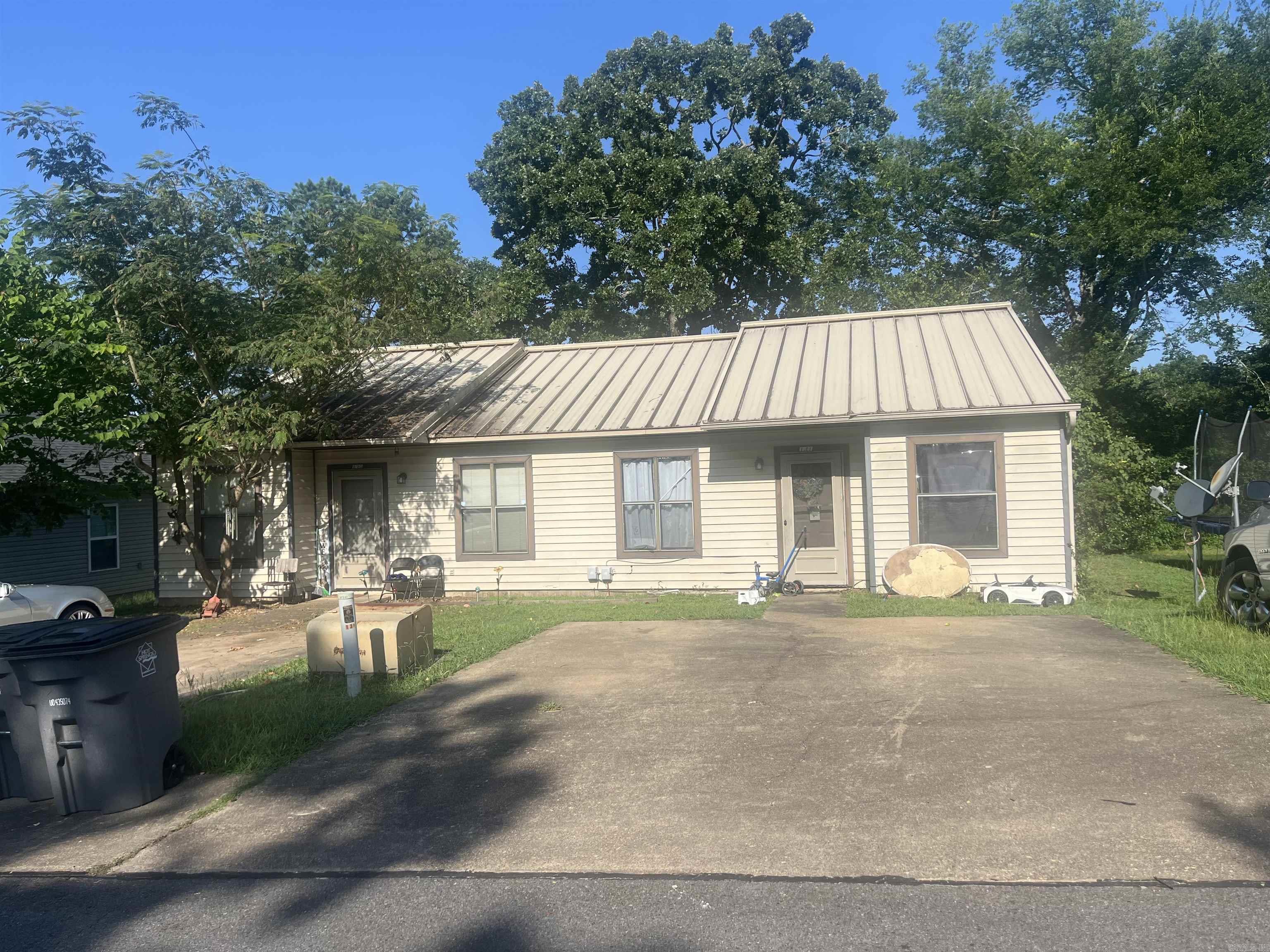 139-141 Chelle Street Property Photo 2