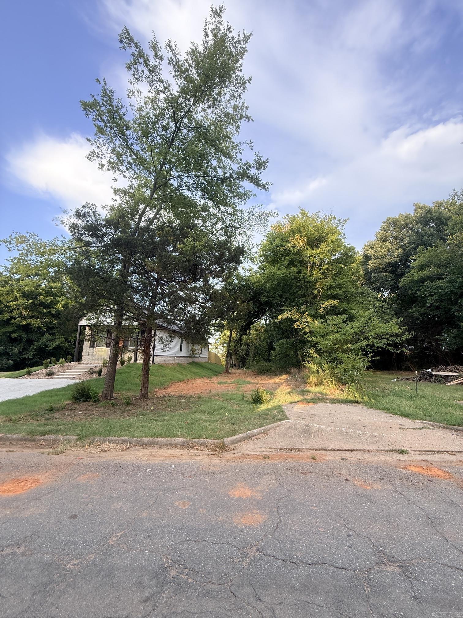 2803 S Rock St Property Photo 2
