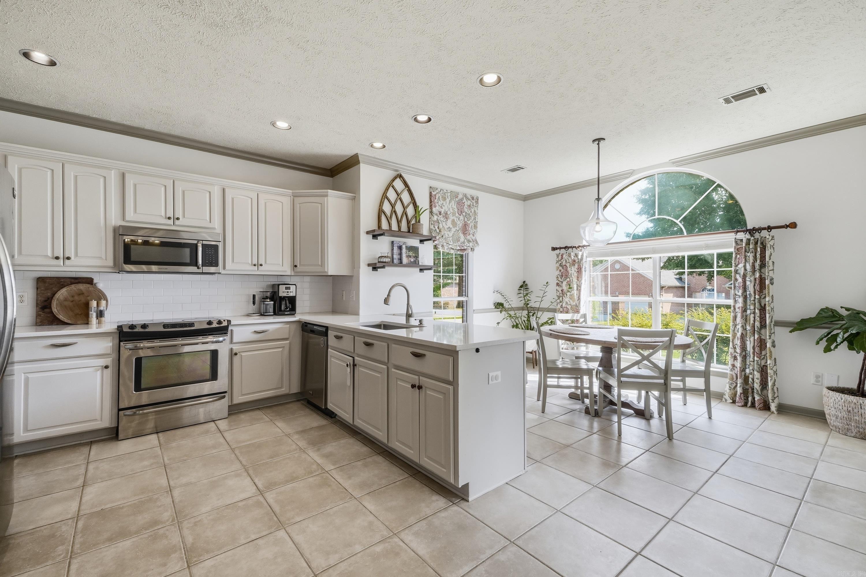 5 Cove Drive Property Photo 12
