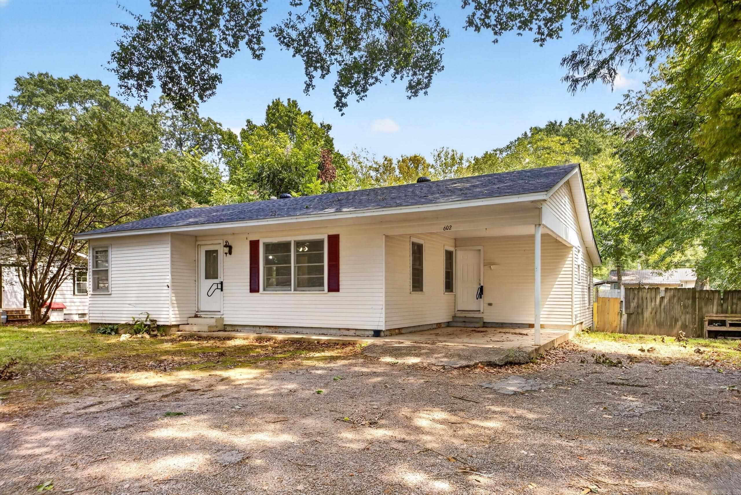 602 N Fir Property Photo 2