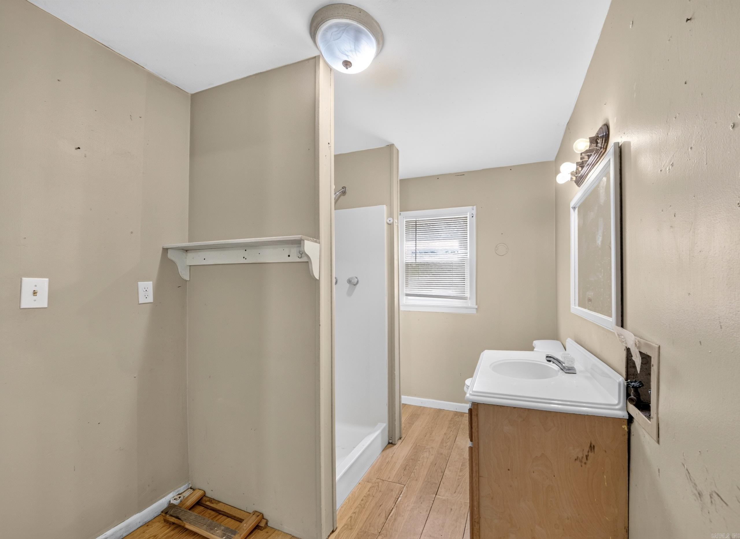 602 N Fir Property Photo 8