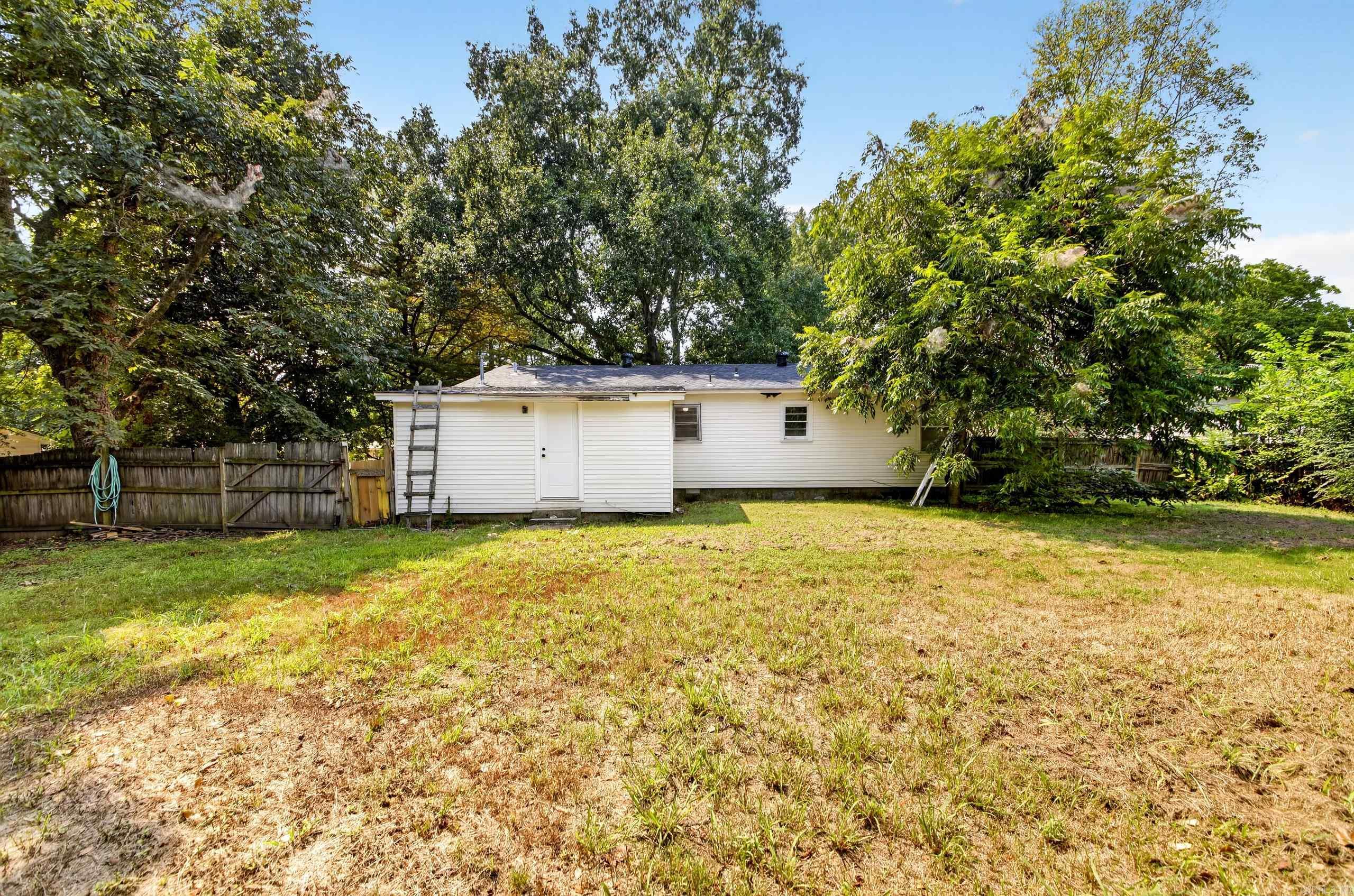 602 N Fir Property Photo 25
