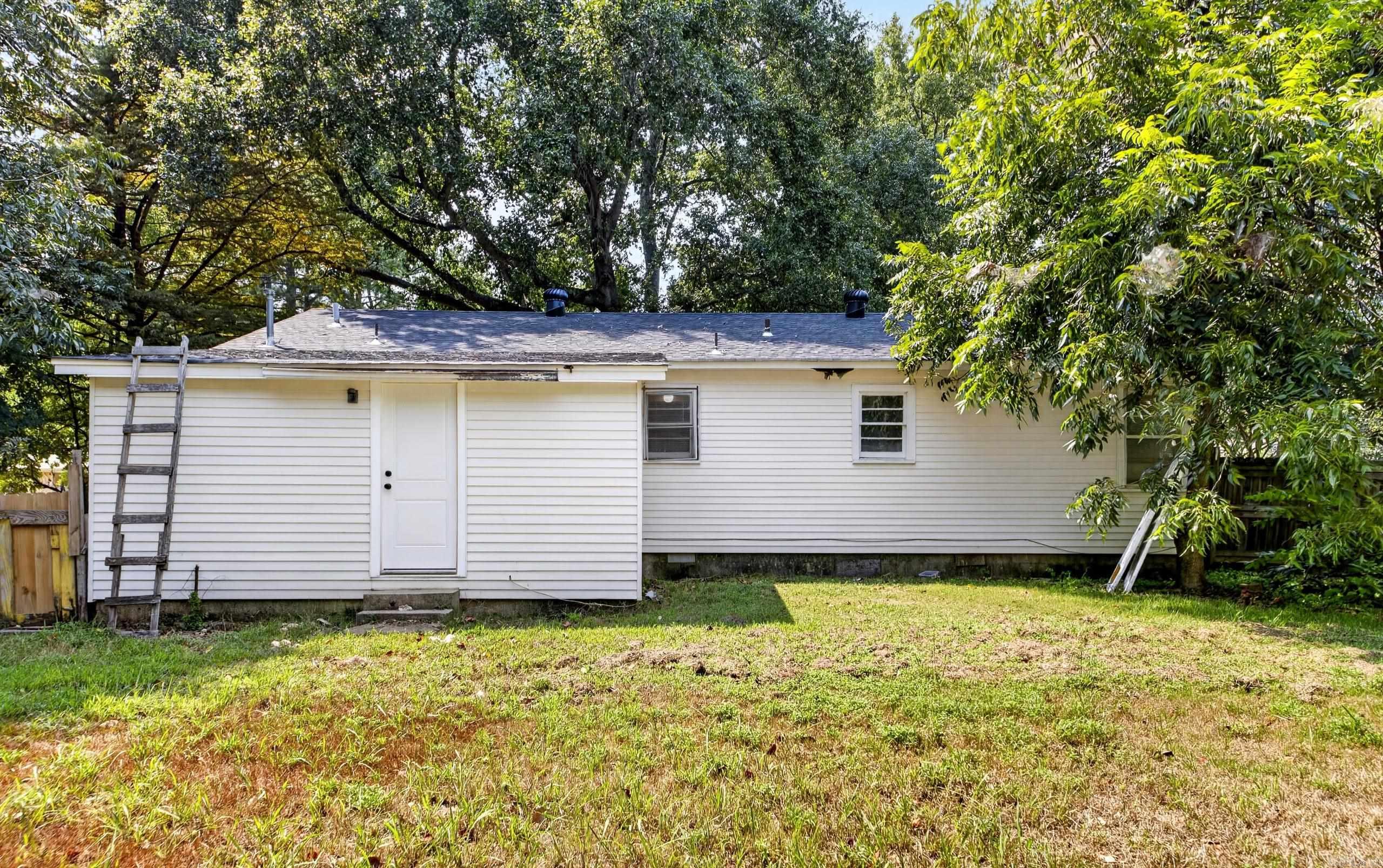 602 N Fir Property Photo 26