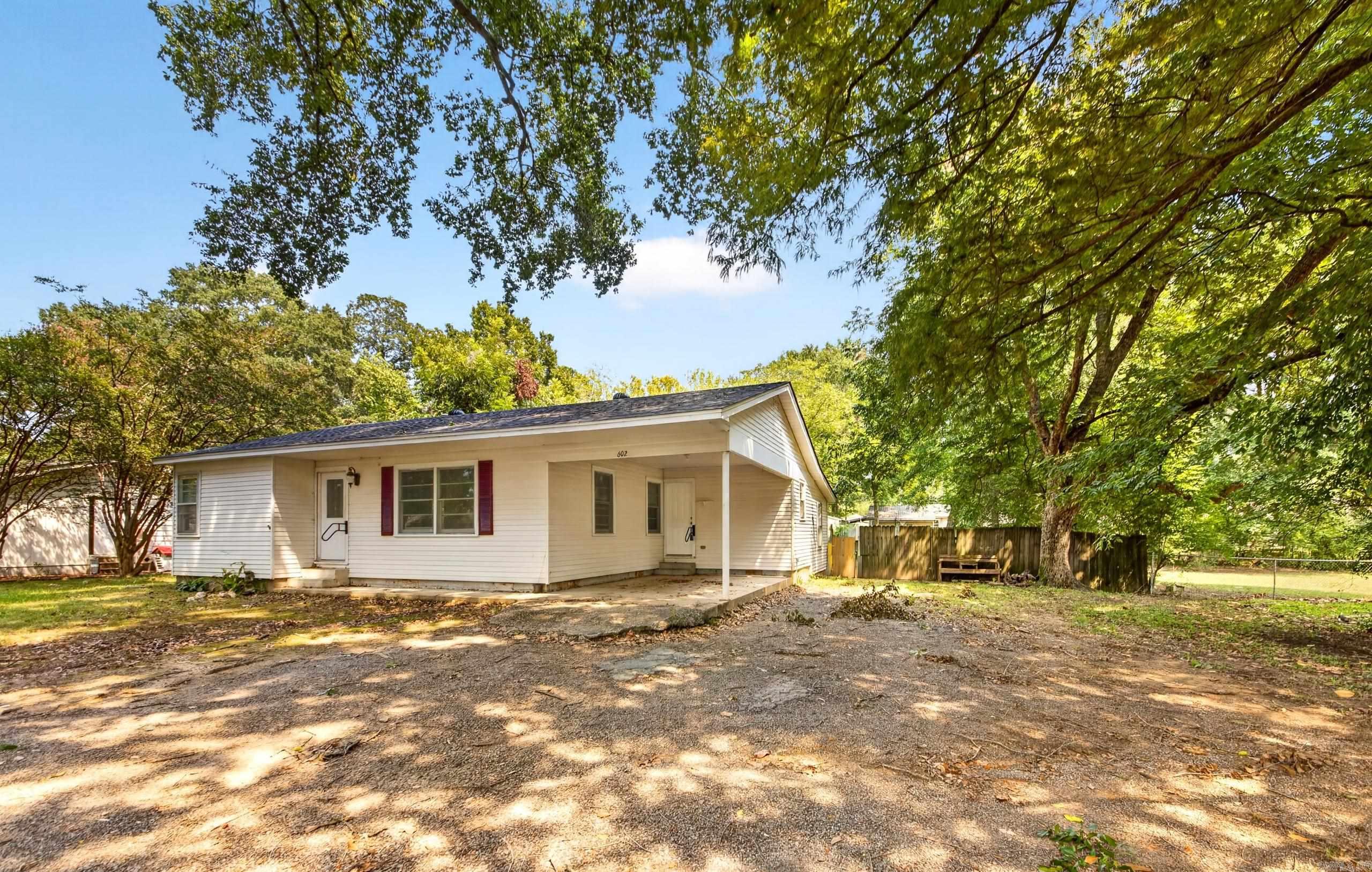 602 N Fir Property Photo 27