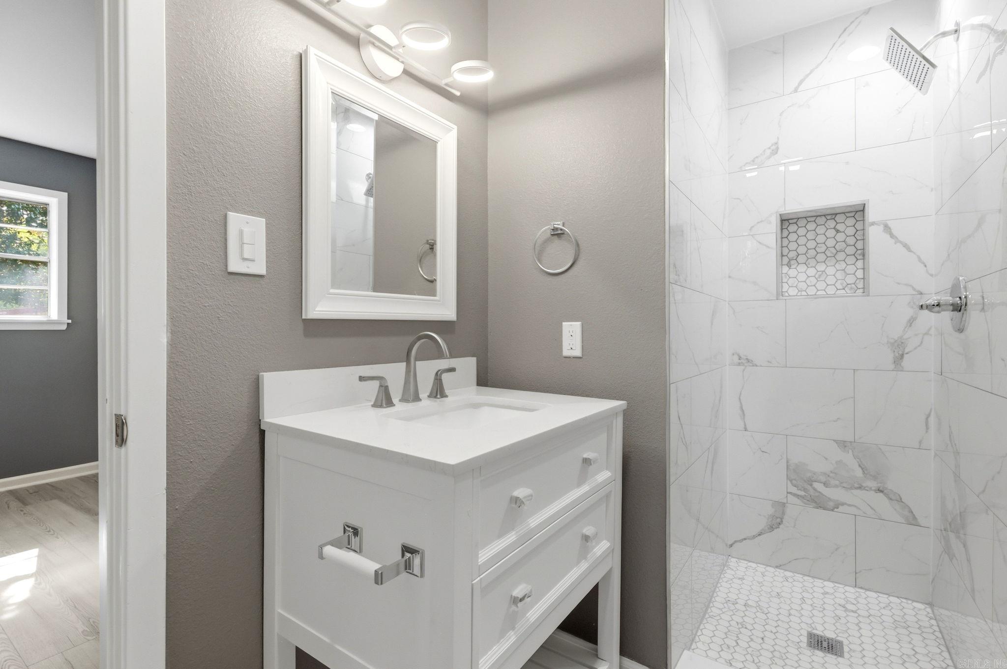 5018 Ackerman Drive Property Photo 10