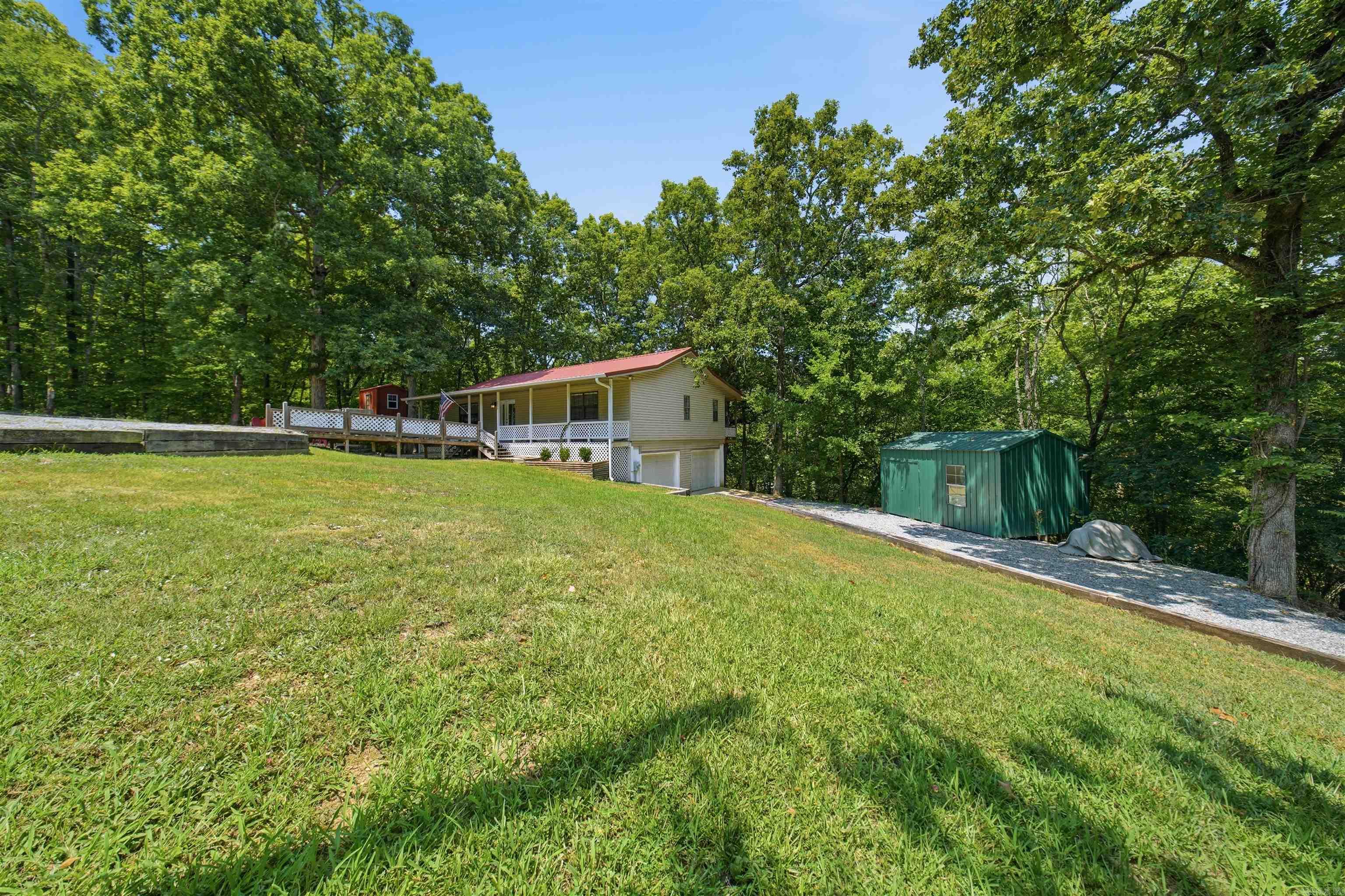 2624 White Tail St Property Photo 11
