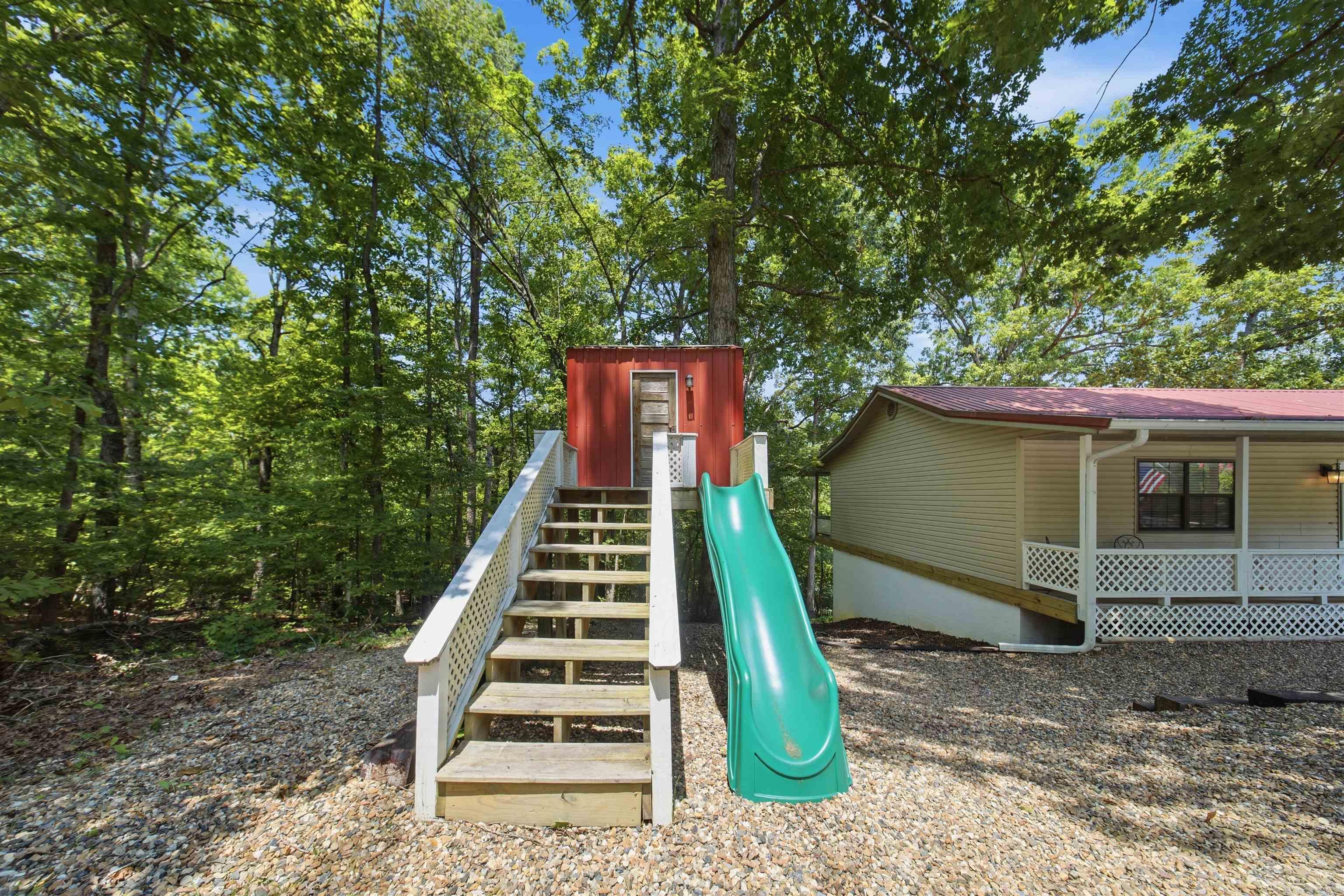 2624 White Tail St Property Photo 15