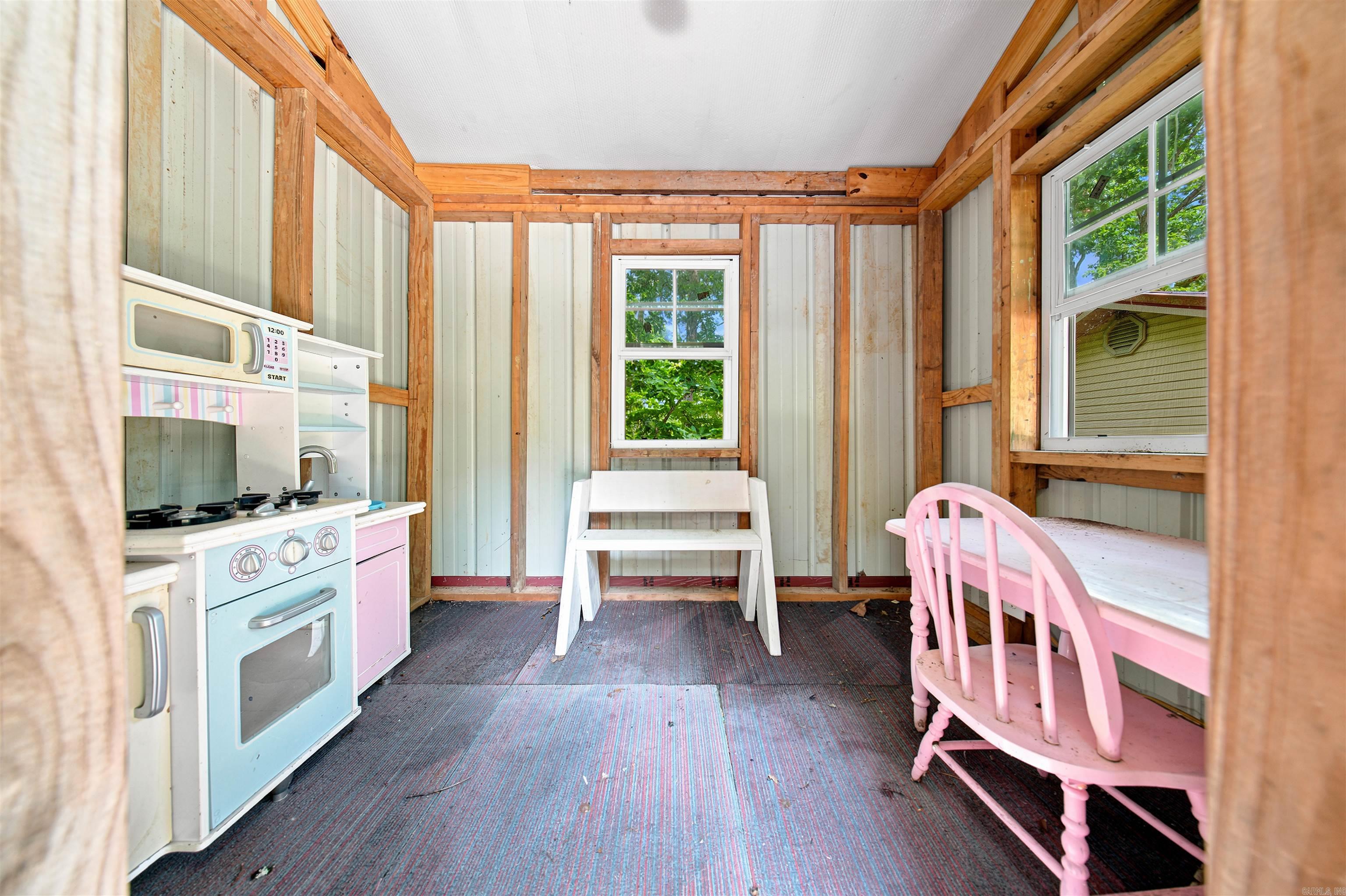 2624 White Tail St Property Photo 16