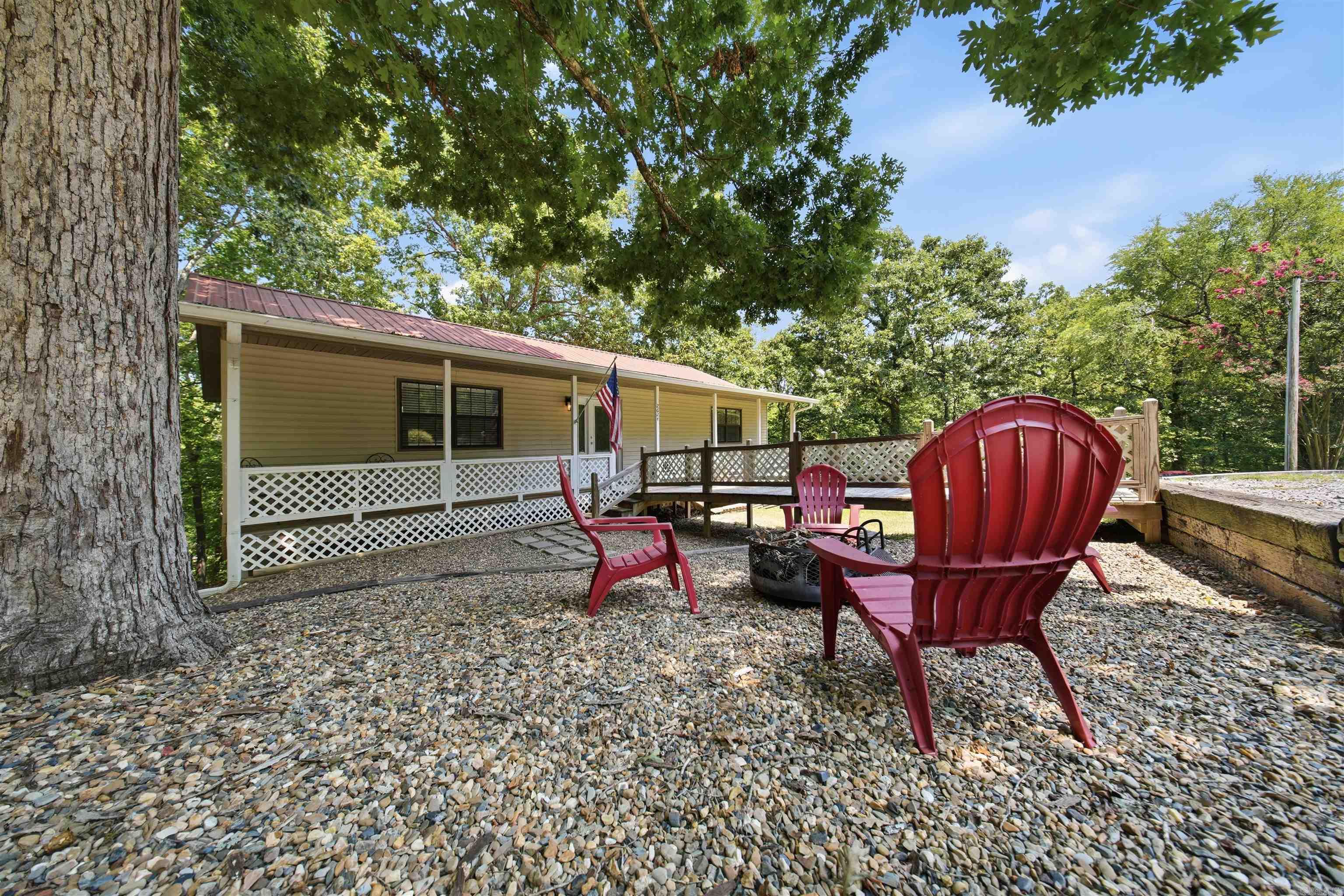 2624 White Tail St Property Photo 17
