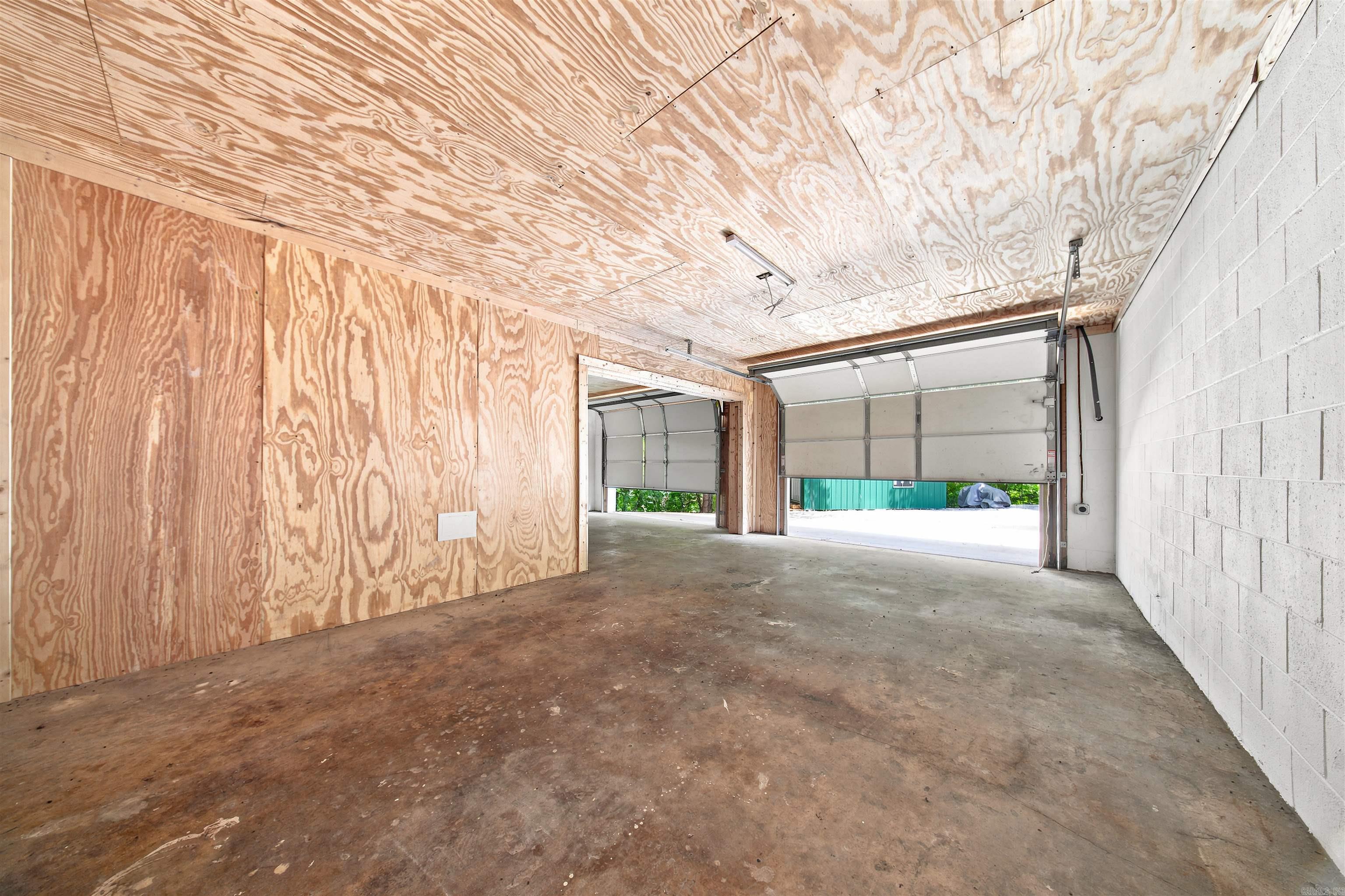 2624 White Tail St Property Photo 41