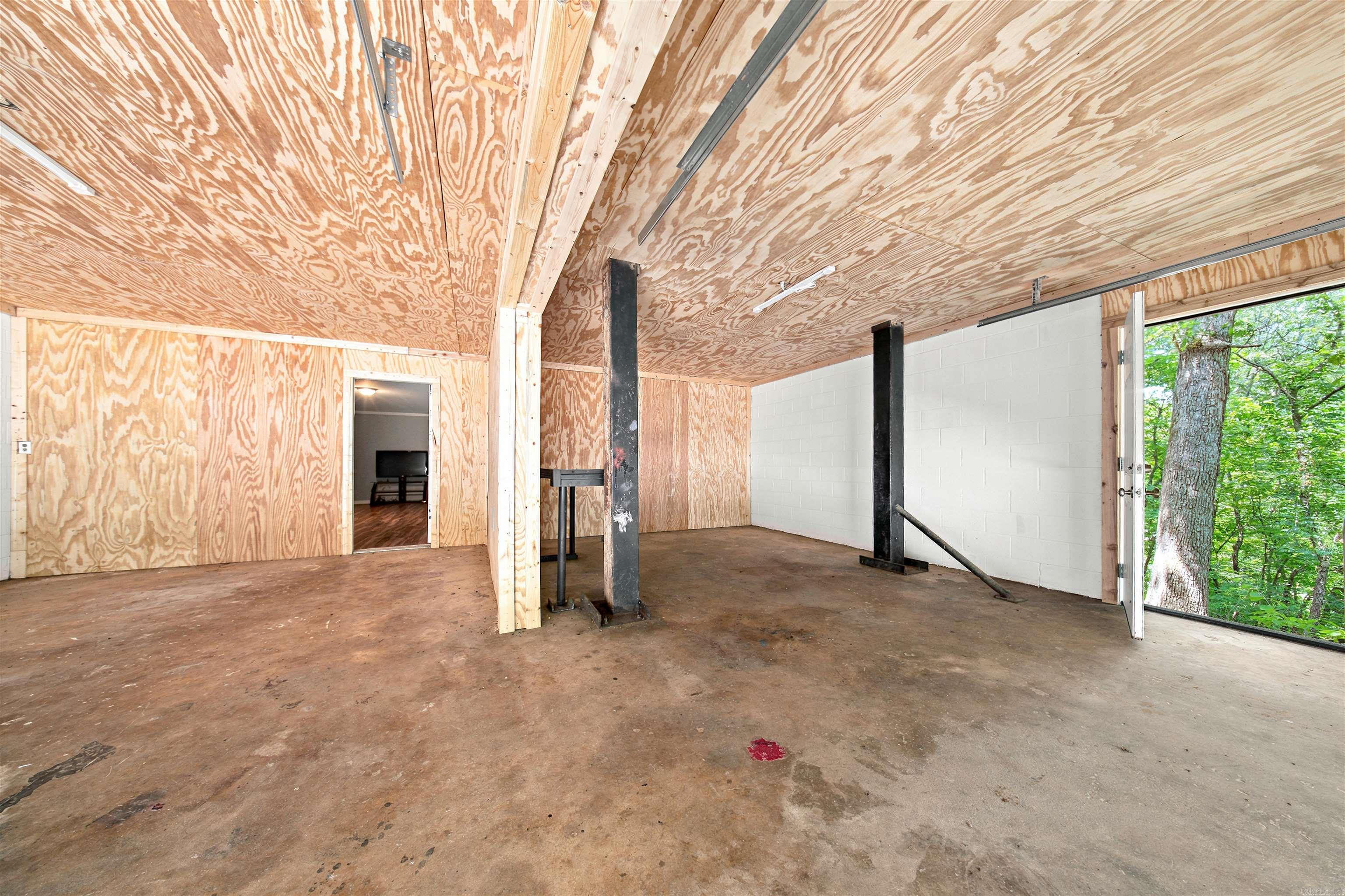 2624 White Tail St Property Photo 42