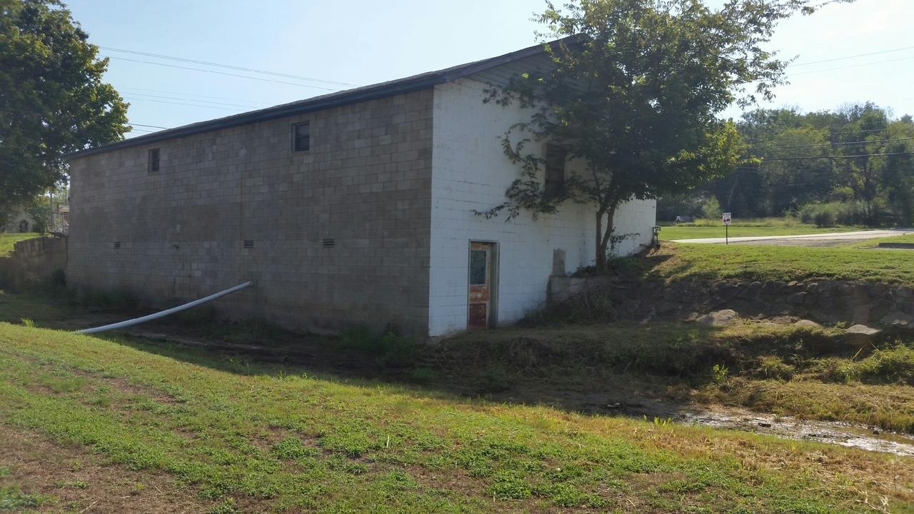 611 Hwy 56 Property Photo 17