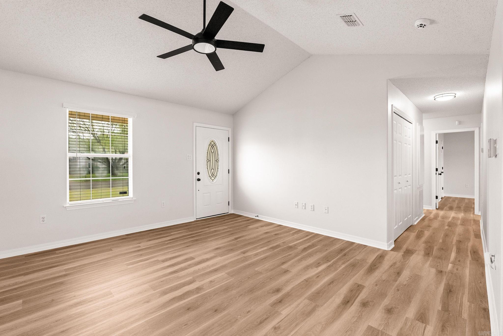 18 War Eagle Drive Property Photo 3