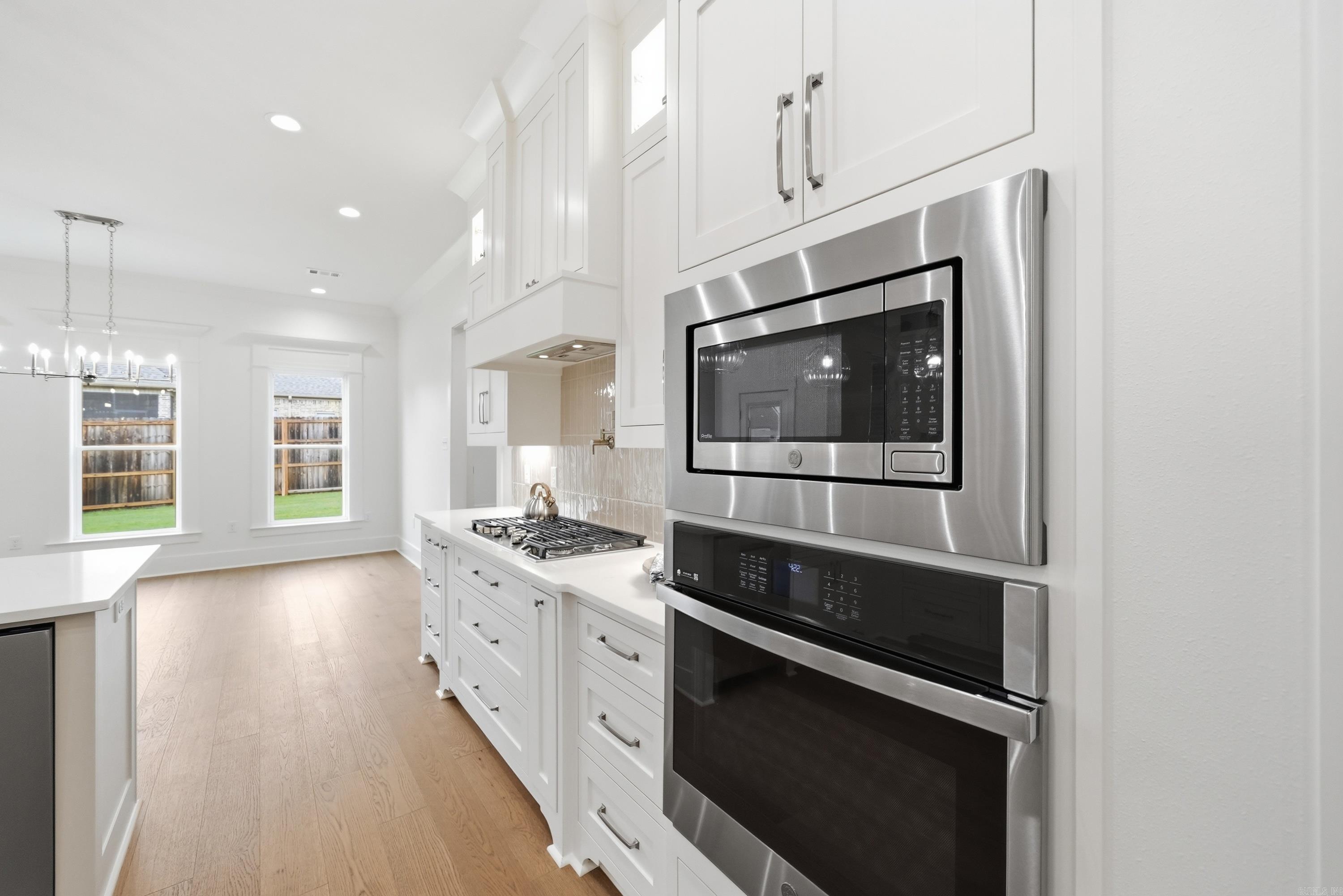 1645 Nantucket Property Photo 8