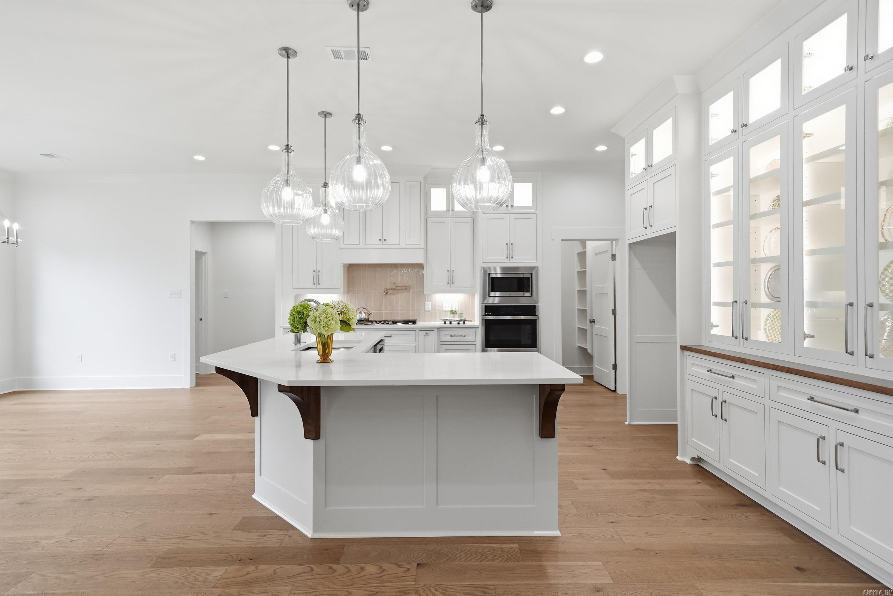 1645 Nantucket Property Photo 11
