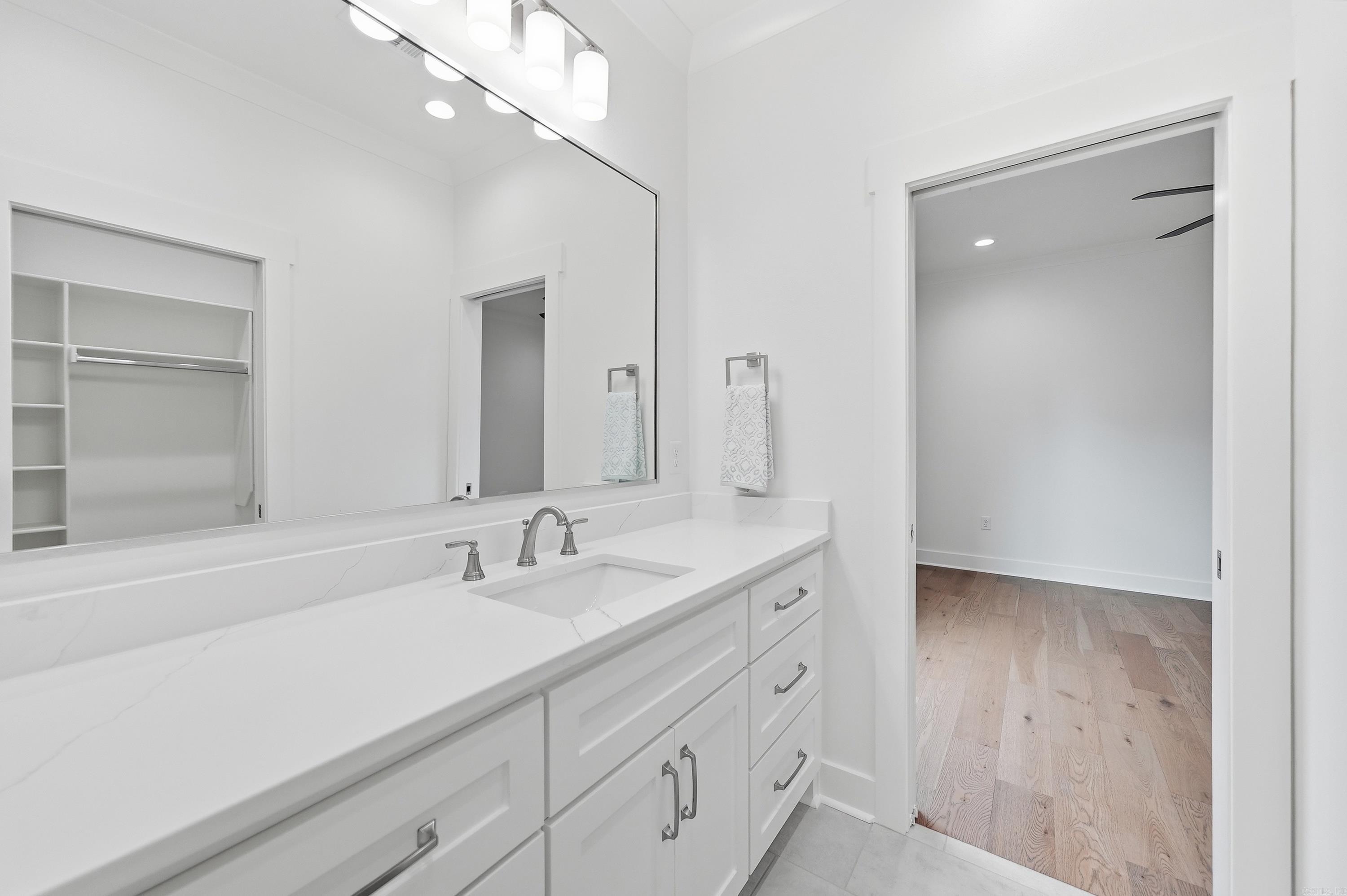 1645 Nantucket Property Photo 29