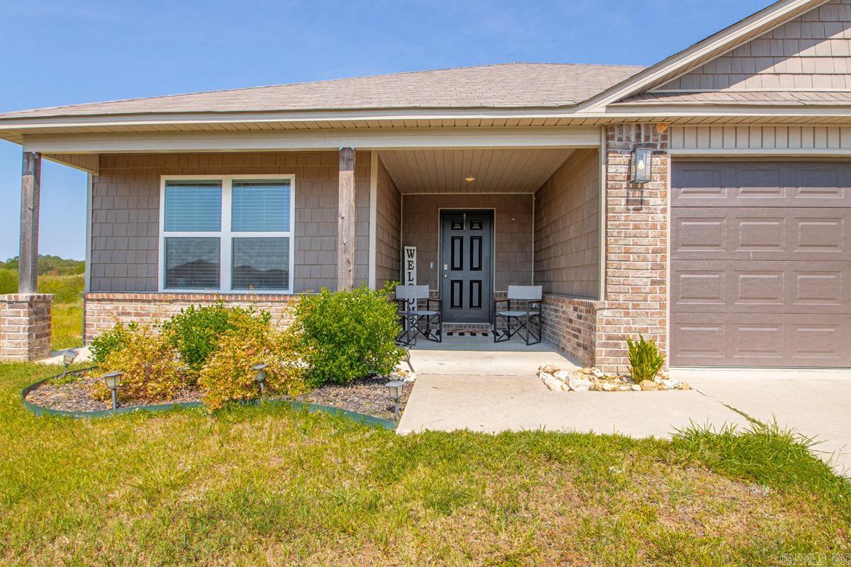 2136 Dandelion Drive Property Photo 2