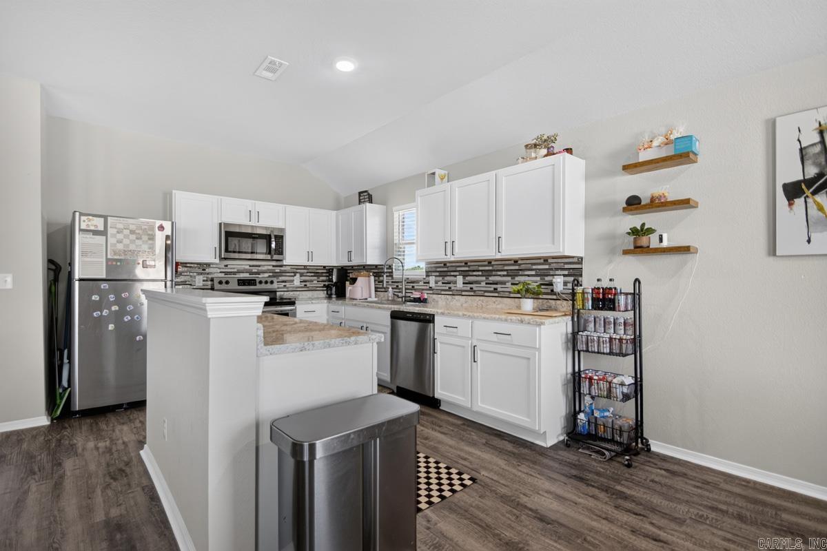 2136 Dandelion Drive Property Photo 10
